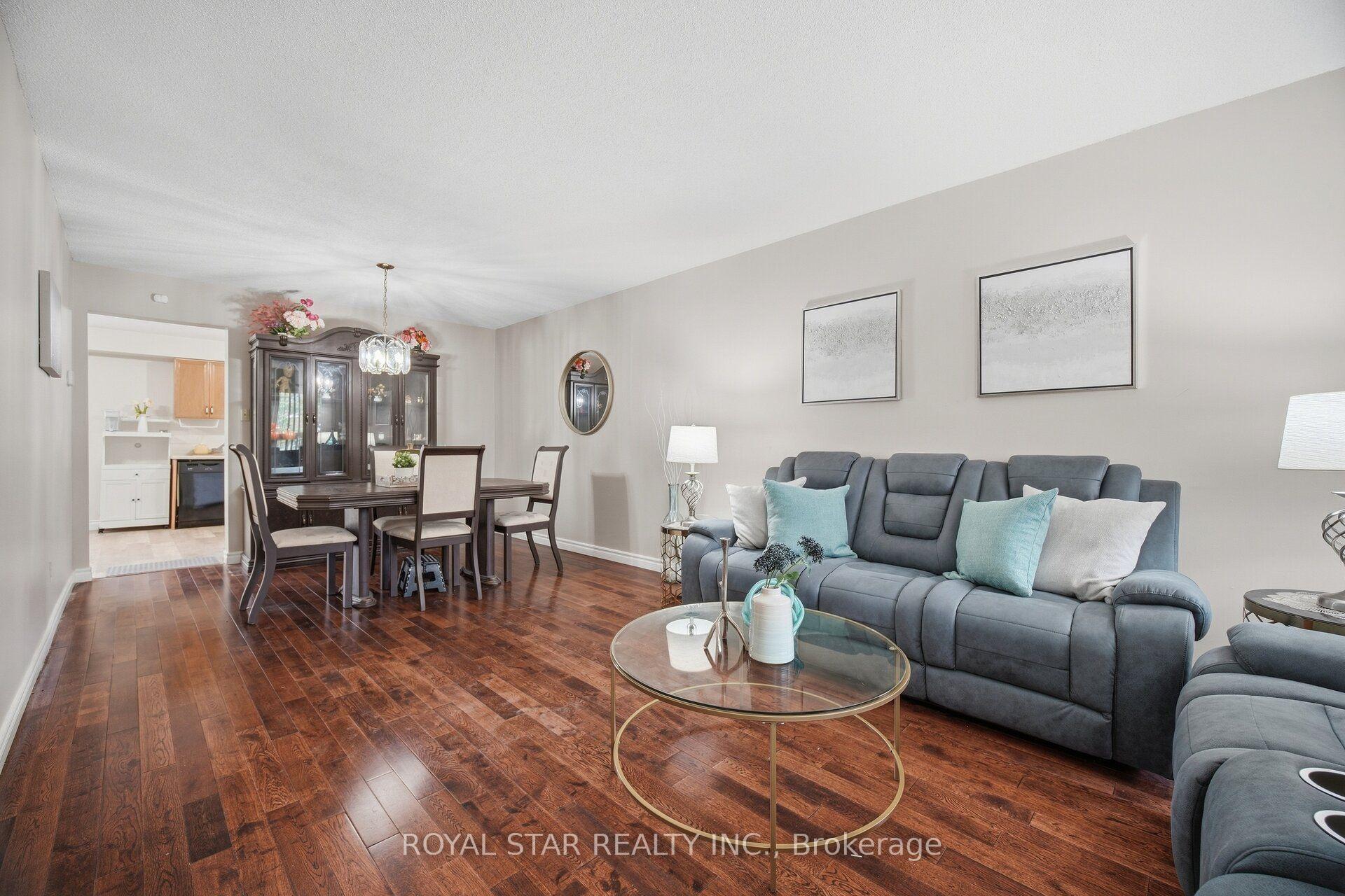 Photo 11 of 39 Ebby Avenue E, Brampton, Heart Lake West — HOMEH