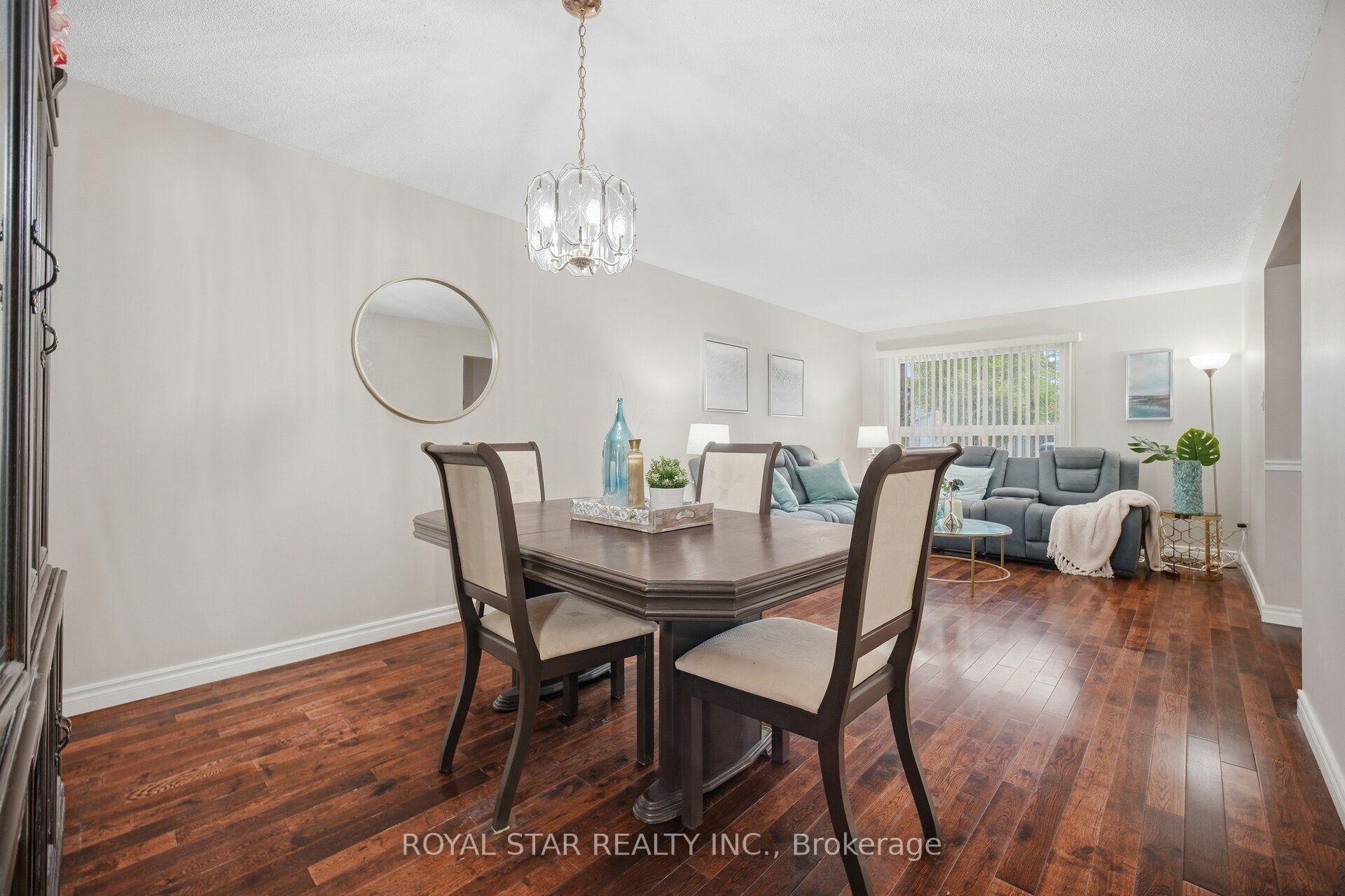 Photo 13 of 39 Ebby Avenue E, Brampton, Heart Lake West — HOMEH