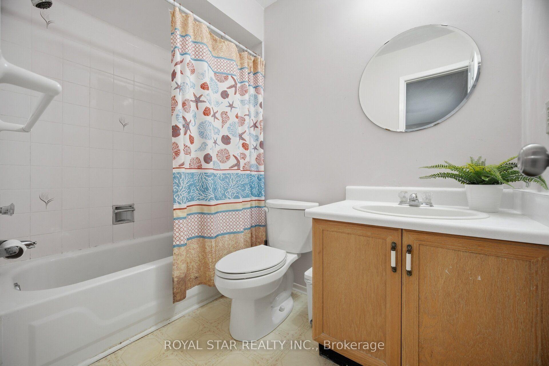 Photo 26 of 39 Ebby Avenue E, Brampton, Heart Lake West — HOMEH
