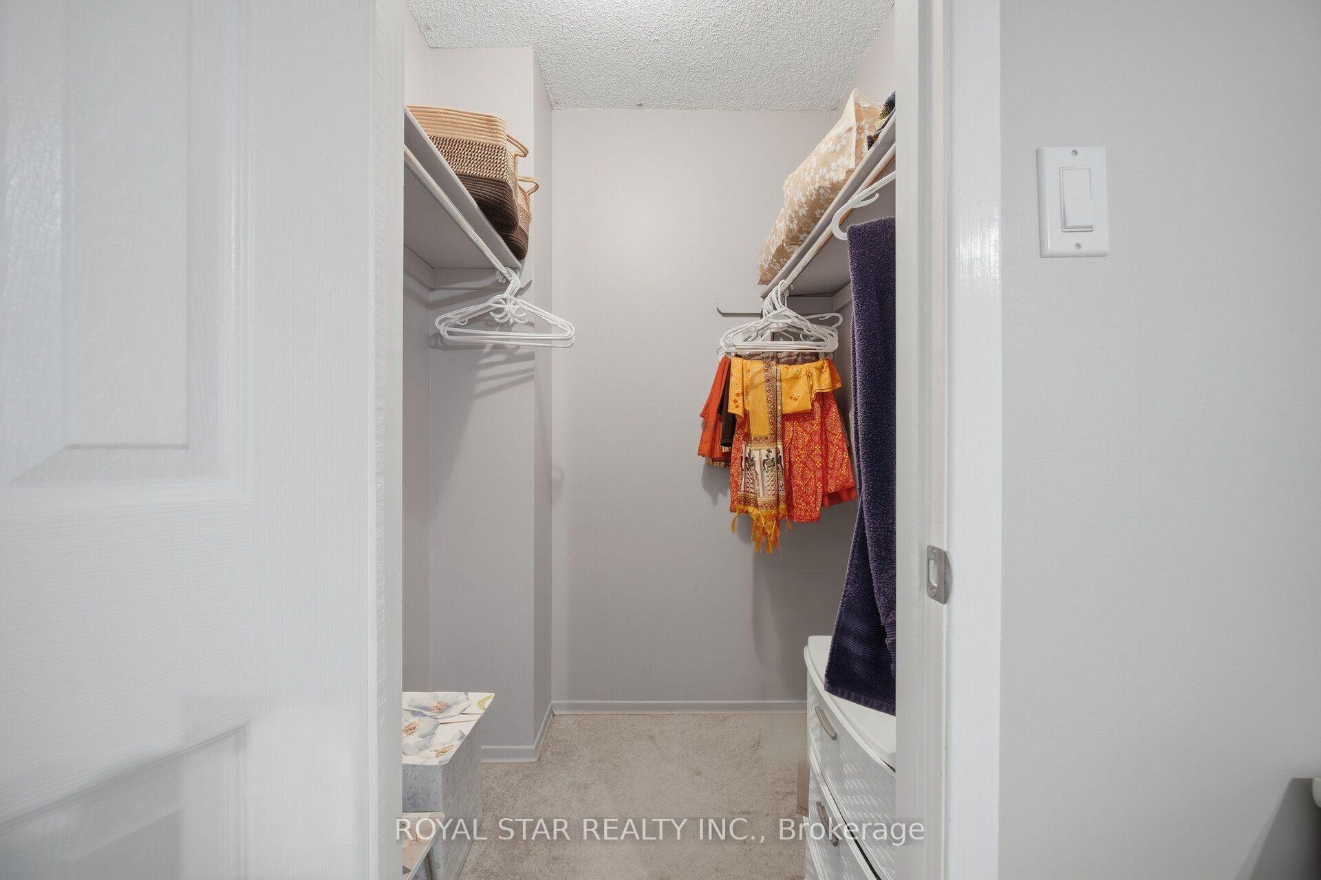 Photo 27 of 39 Ebby Avenue E, Brampton, Heart Lake West — HOMEH