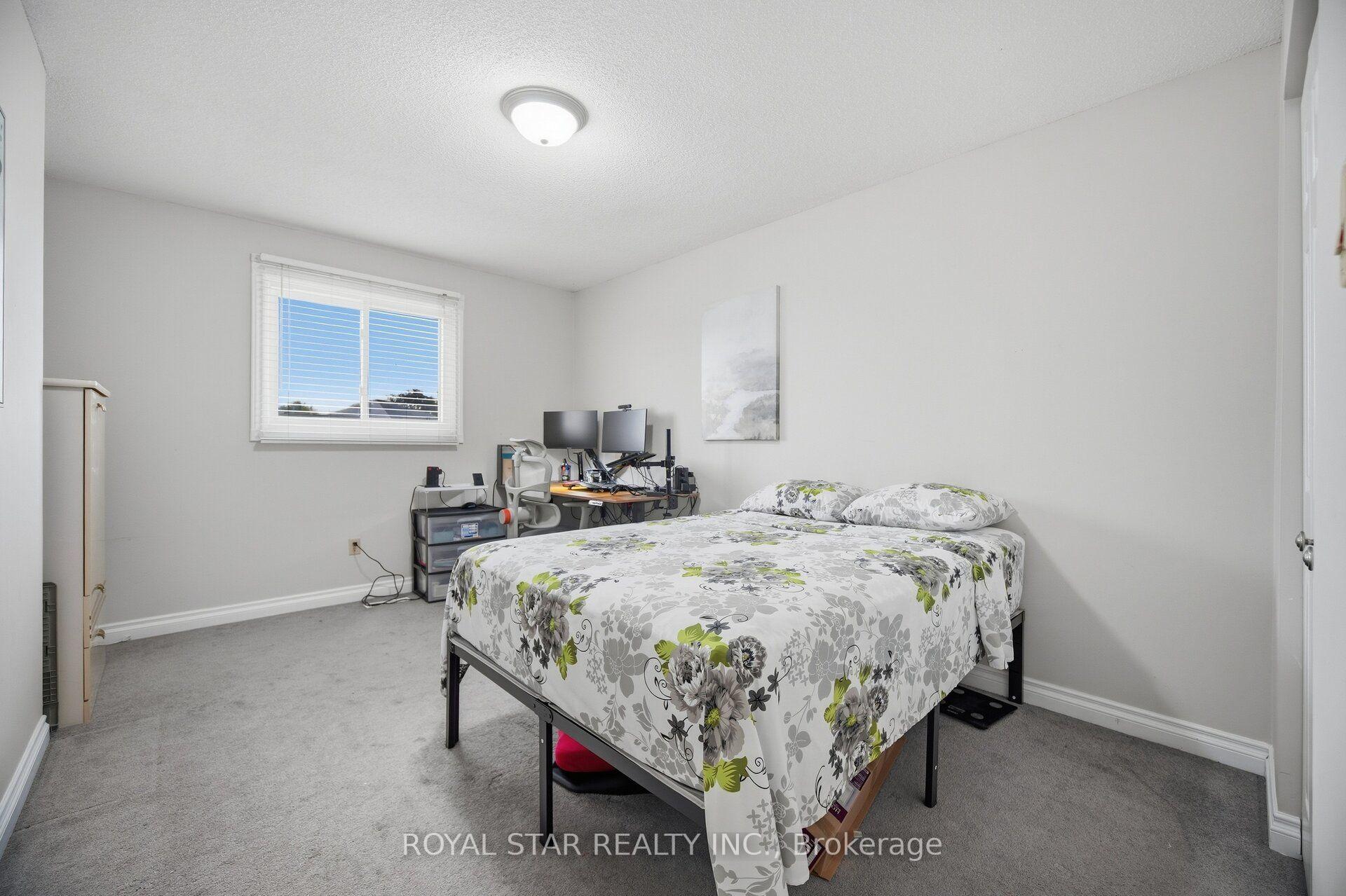 Photo 30 of 39 Ebby Avenue E, Brampton, Heart Lake West — HOMEH