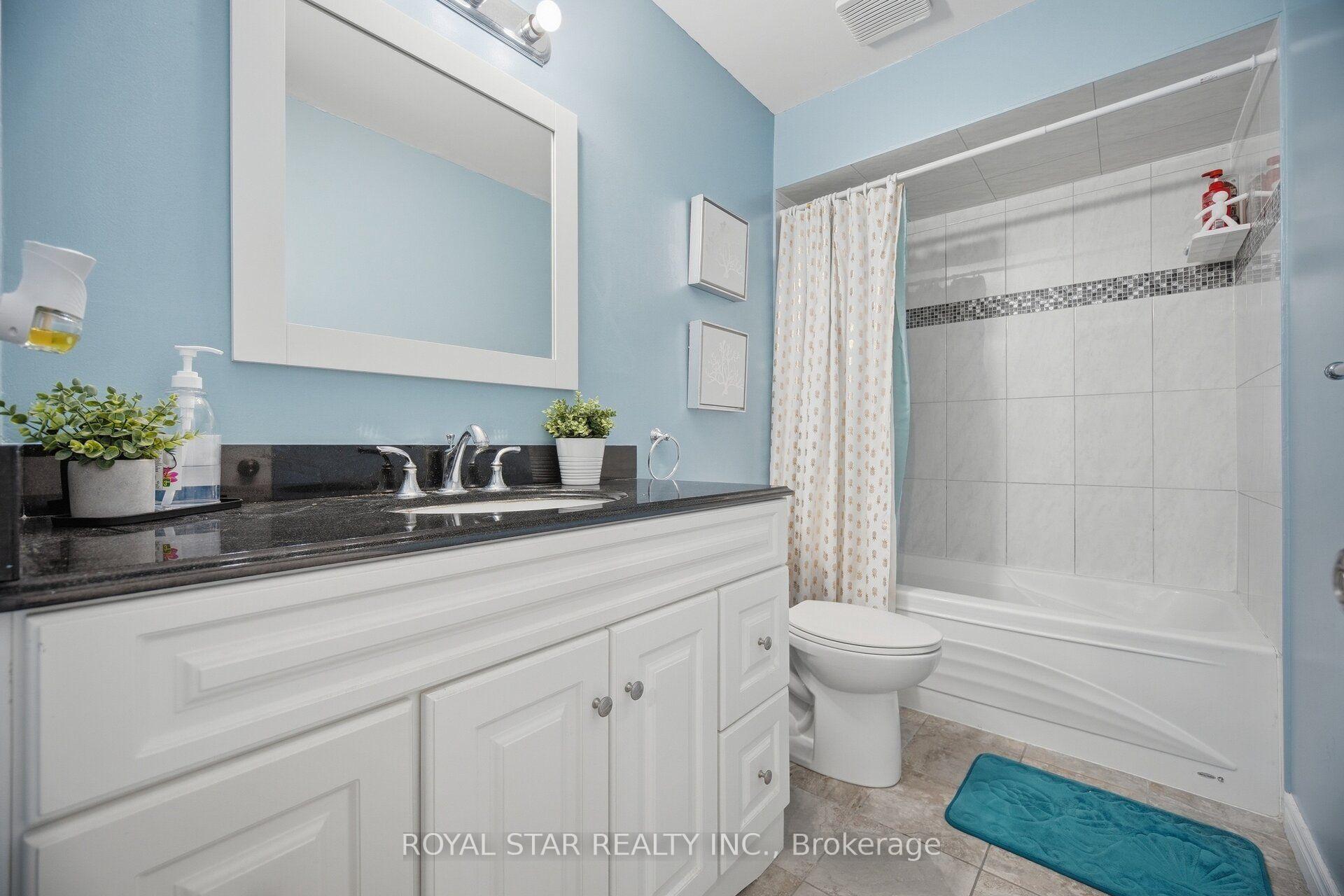 Photo 32 of 39 Ebby Avenue E, Brampton, Heart Lake West — HOMEH