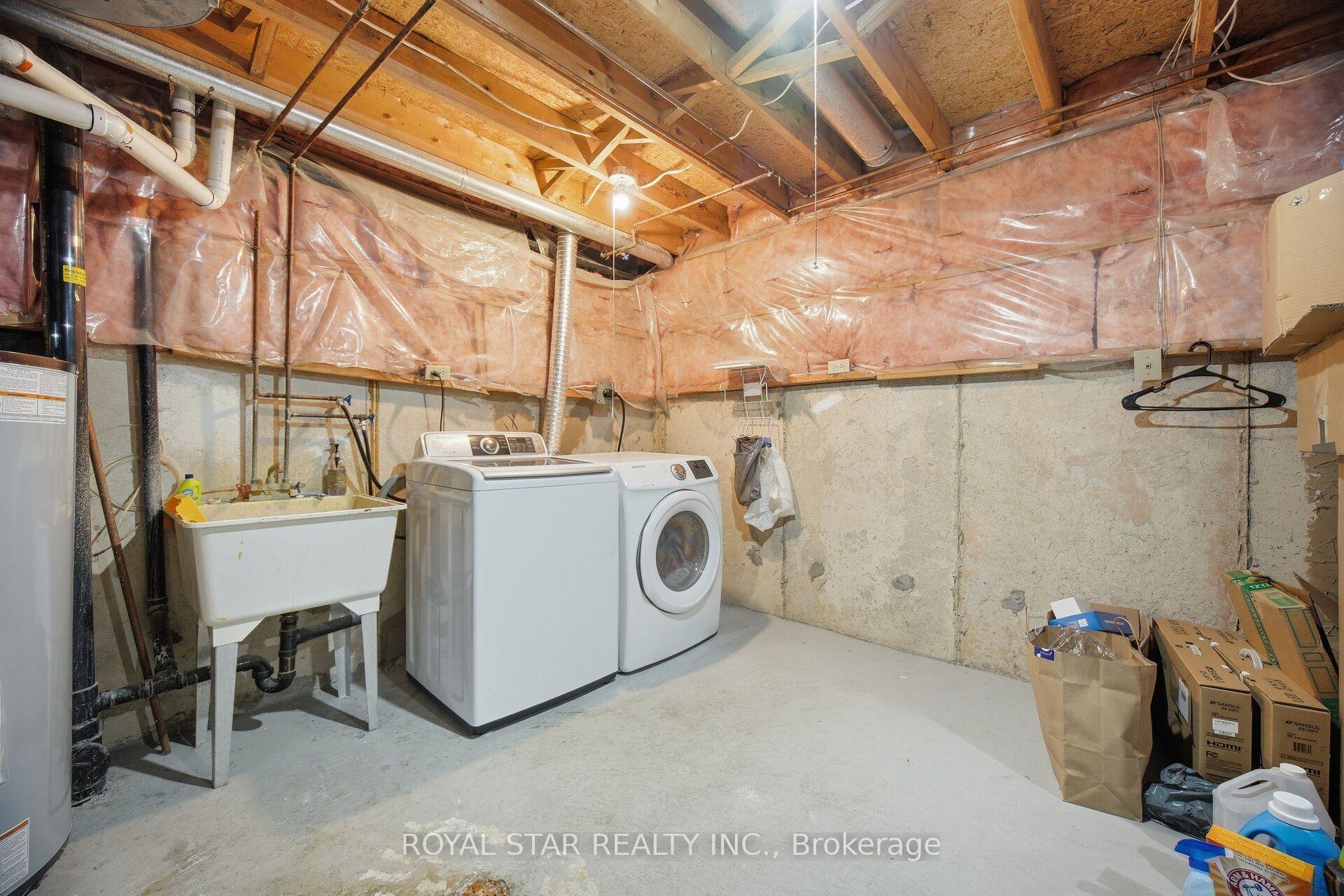 Photo 34 of 39 Ebby Avenue E, Brampton, Heart Lake West — HOMEH