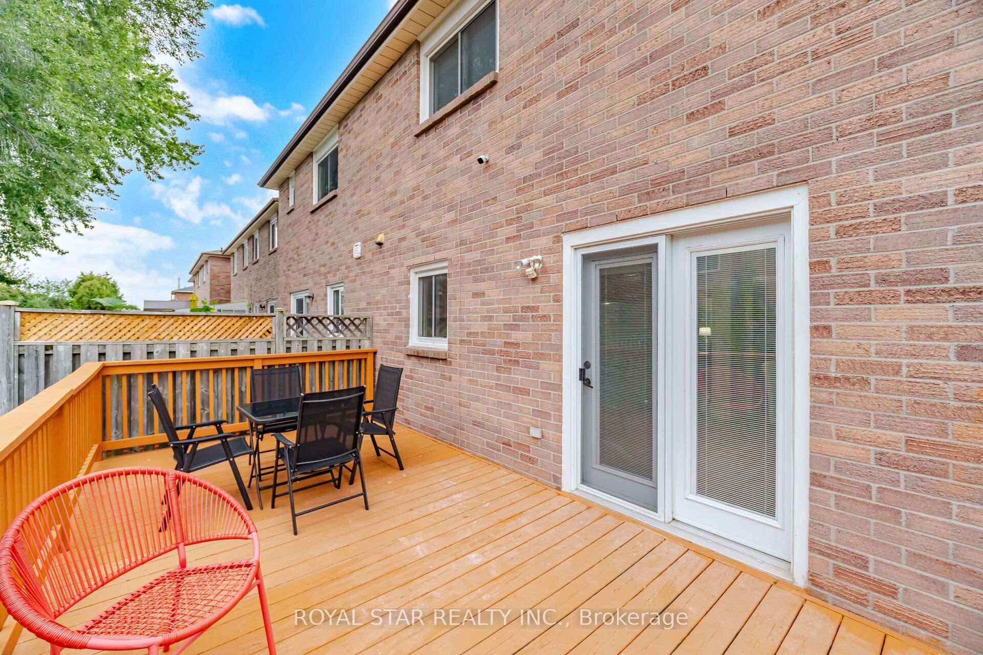 Photo 36 of 39 Ebby Avenue E, Brampton, Heart Lake West — HOMEH