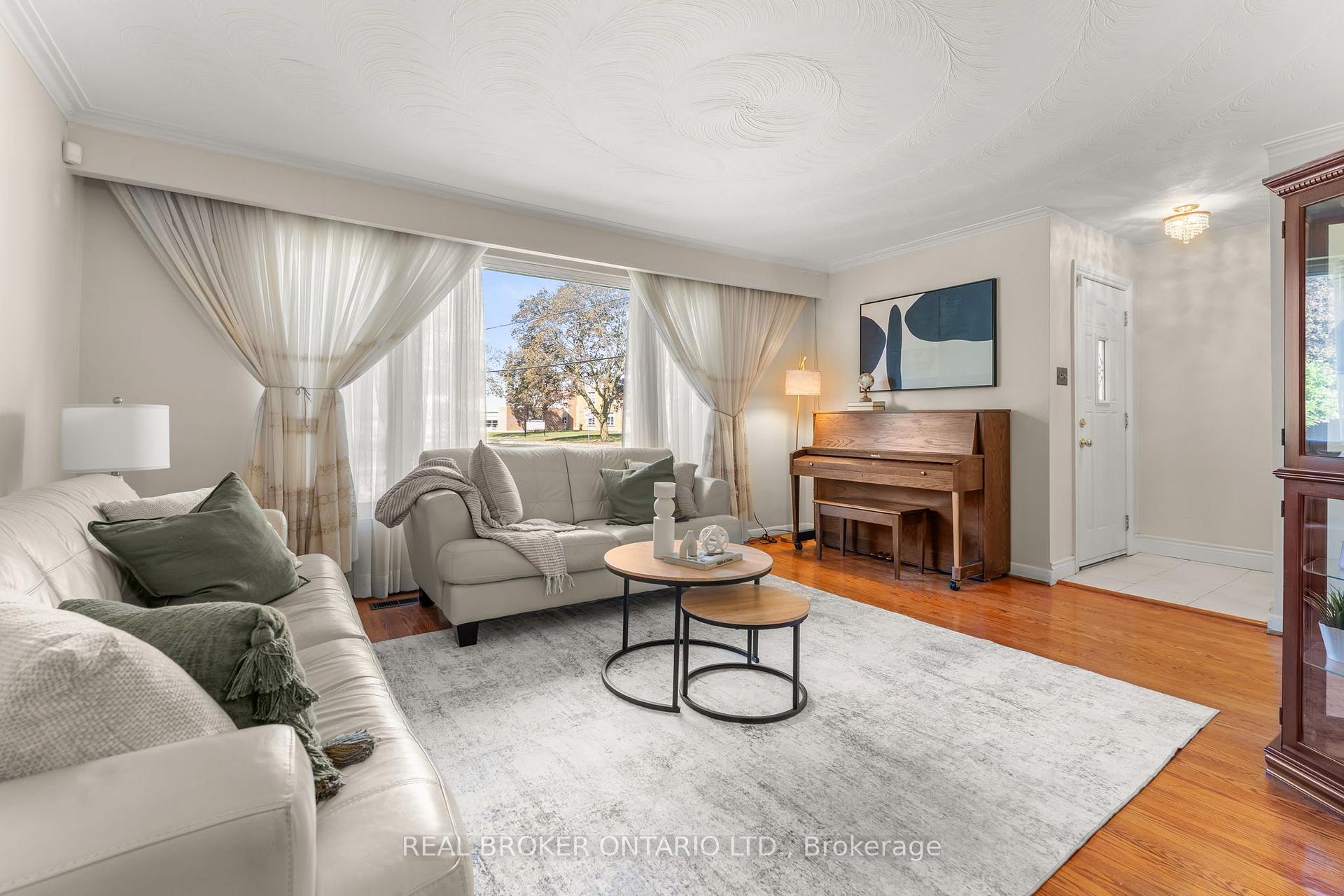 Photo 1 of 55 Rayoak Drive, North York, Parkwoods-Donalda — HOMEH