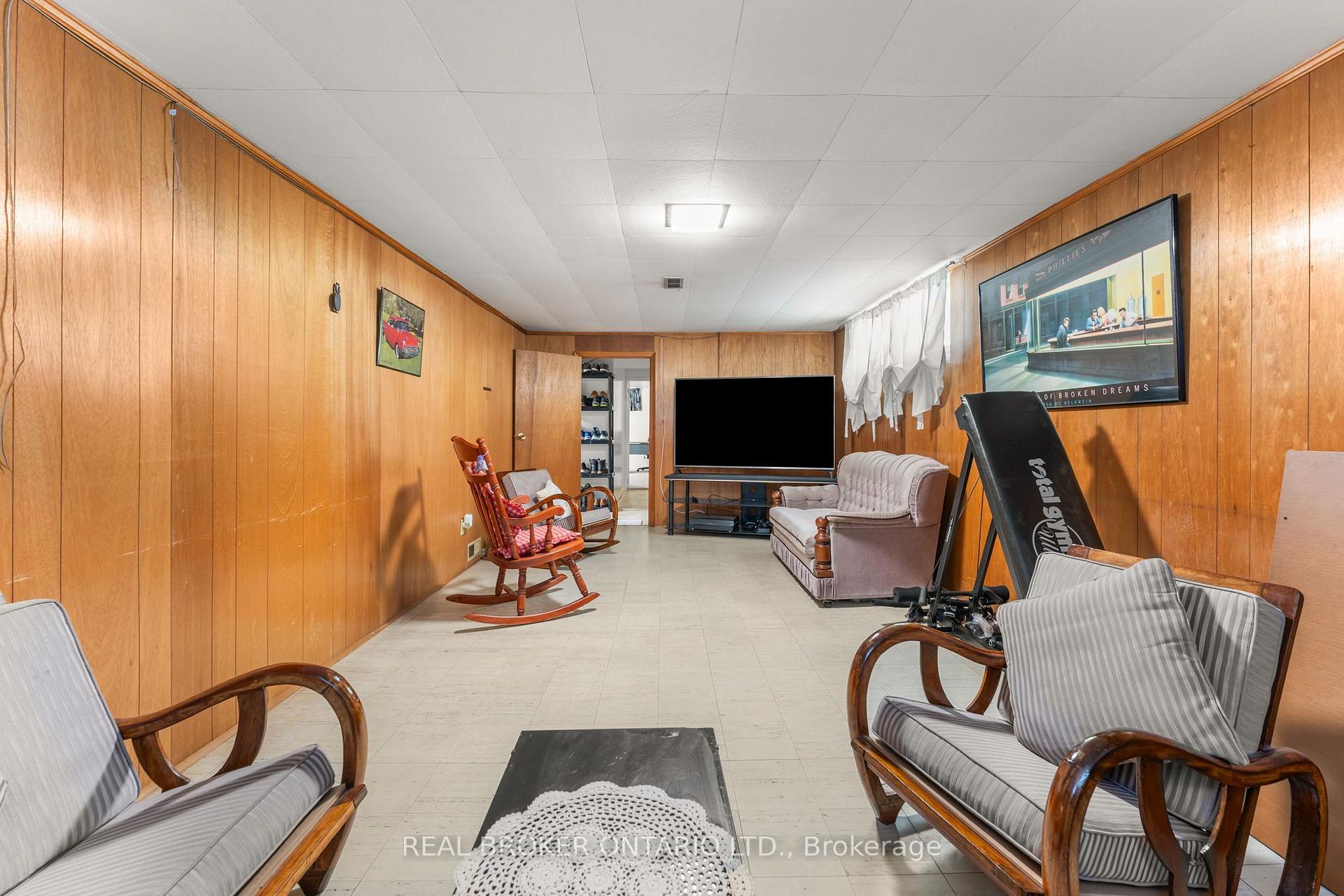 Photo 23 of 55 Rayoak Drive, North York, Parkwoods-Donalda — HOMEH