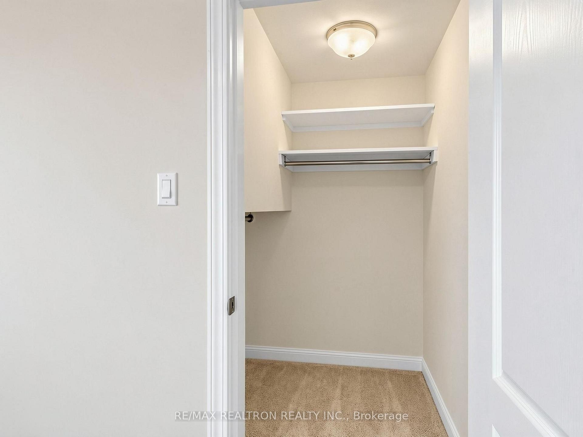 Photo 23 of 16 Walter Dove Court, Aurora, Bayview Wellington — HOMEH