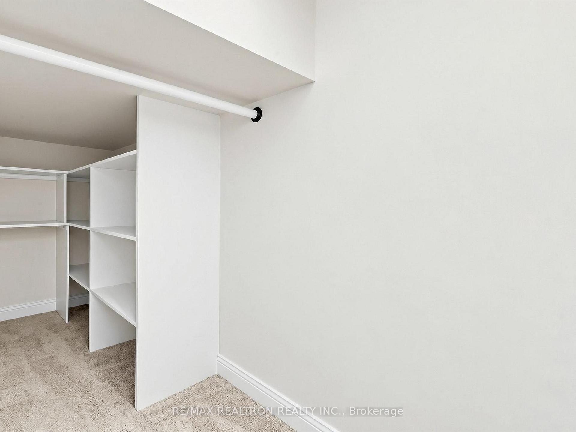 Photo 24 of 16 Walter Dove Court, Aurora, Bayview Wellington — HOMEH