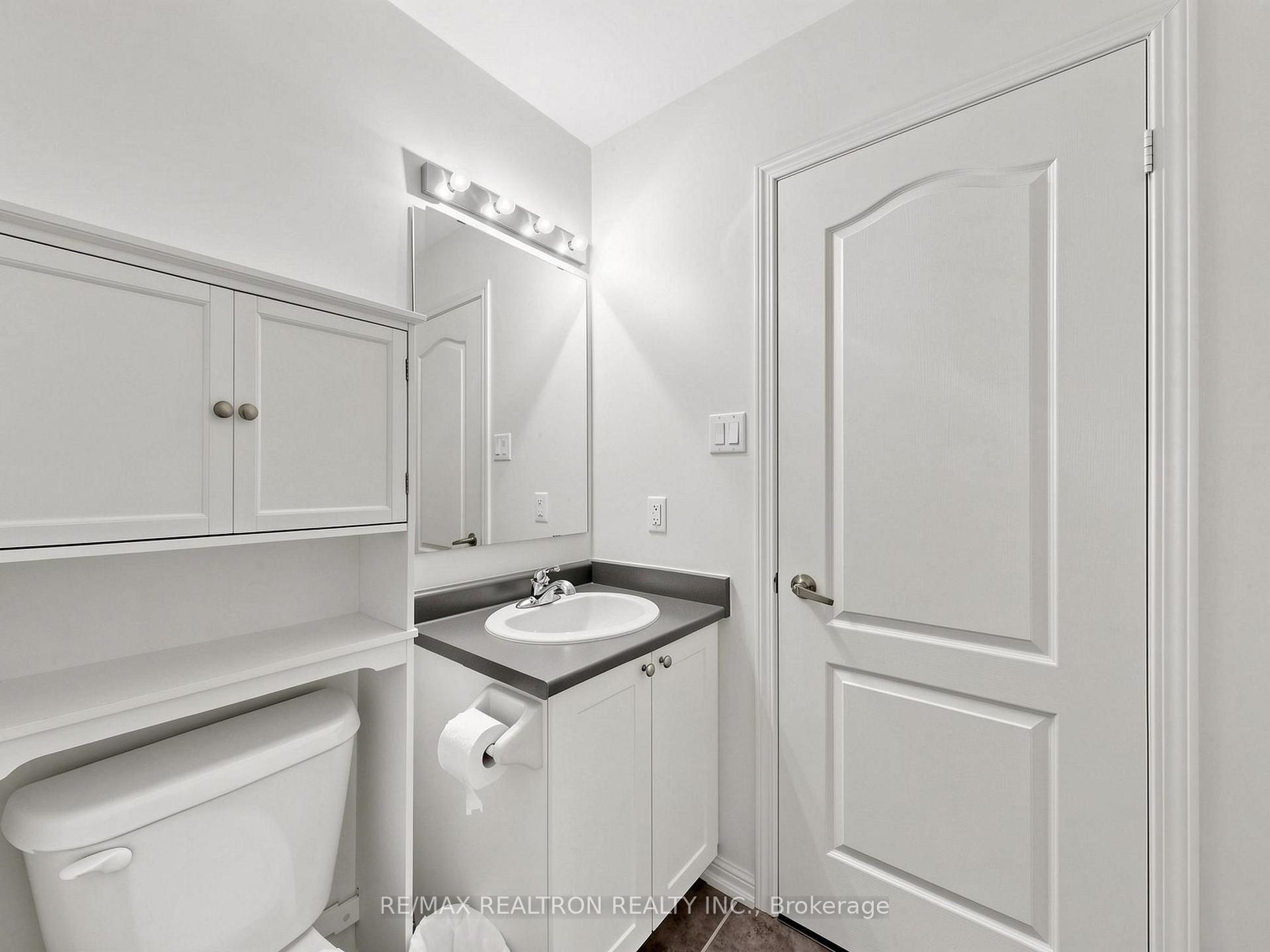 Photo 26 of 16 Walter Dove Court, Aurora, Bayview Wellington — HOMEH