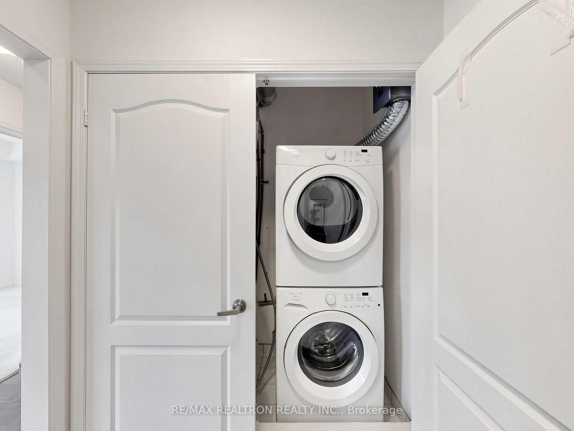 Photo 27 of 16 Walter Dove Court, Aurora, Bayview Wellington — HOMEH