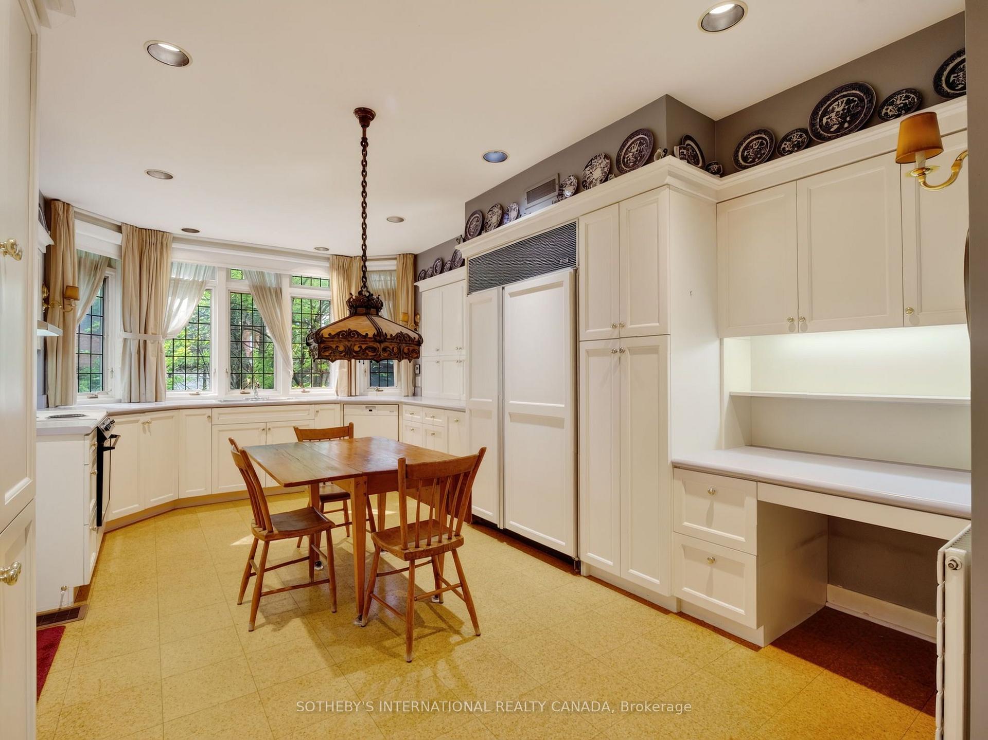 Photo 11 of 78 Willingdon Boulevard, Etobicoke, Kingsway South — HOMEH