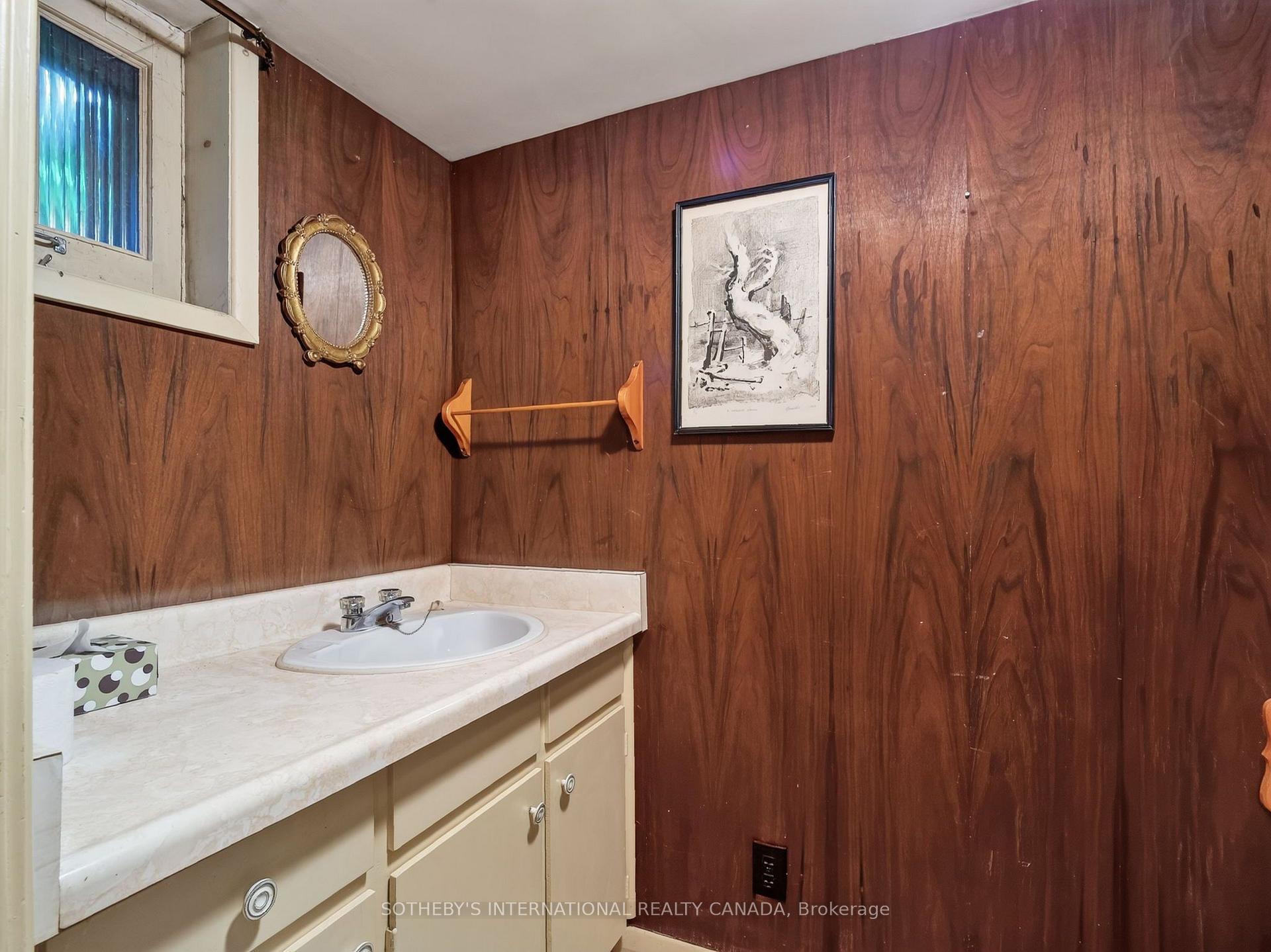 Photo 29 of 78 Willingdon Boulevard, Etobicoke, Kingsway South — HOMEH