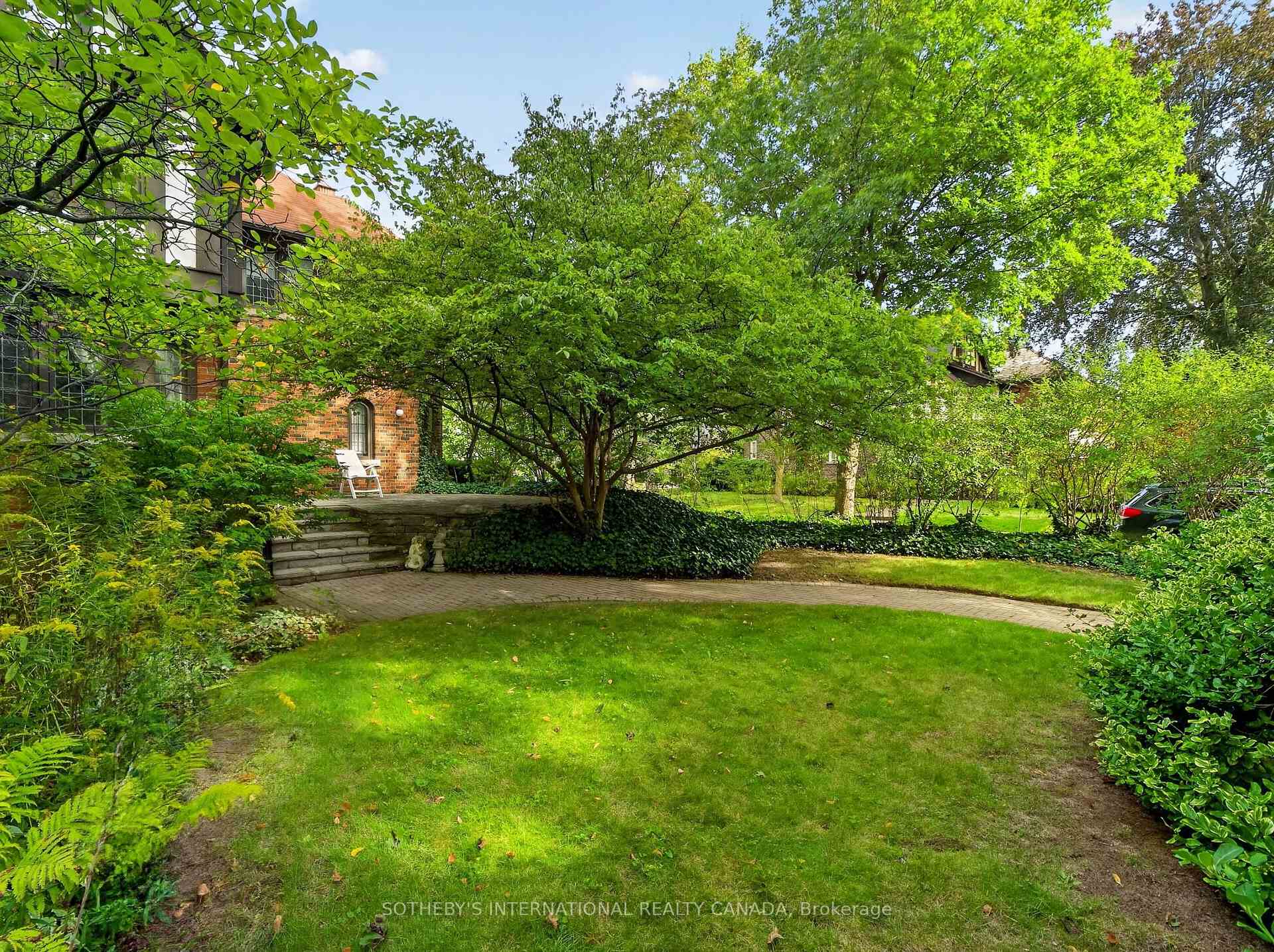 Photo 35 of 78 Willingdon Boulevard, Etobicoke, Kingsway South — HOMEH
