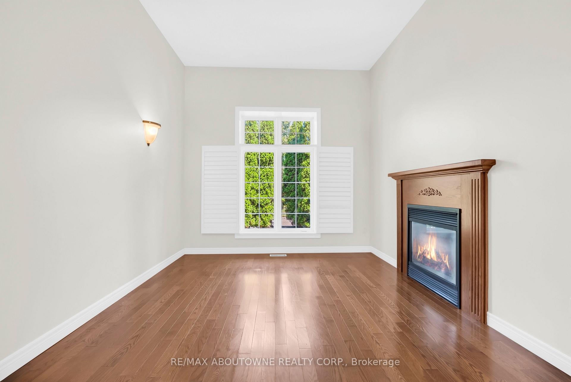 Photo 17 of 18 Haney Drive, Guelph, Pineridge/Westminster Woods — HOMEH
