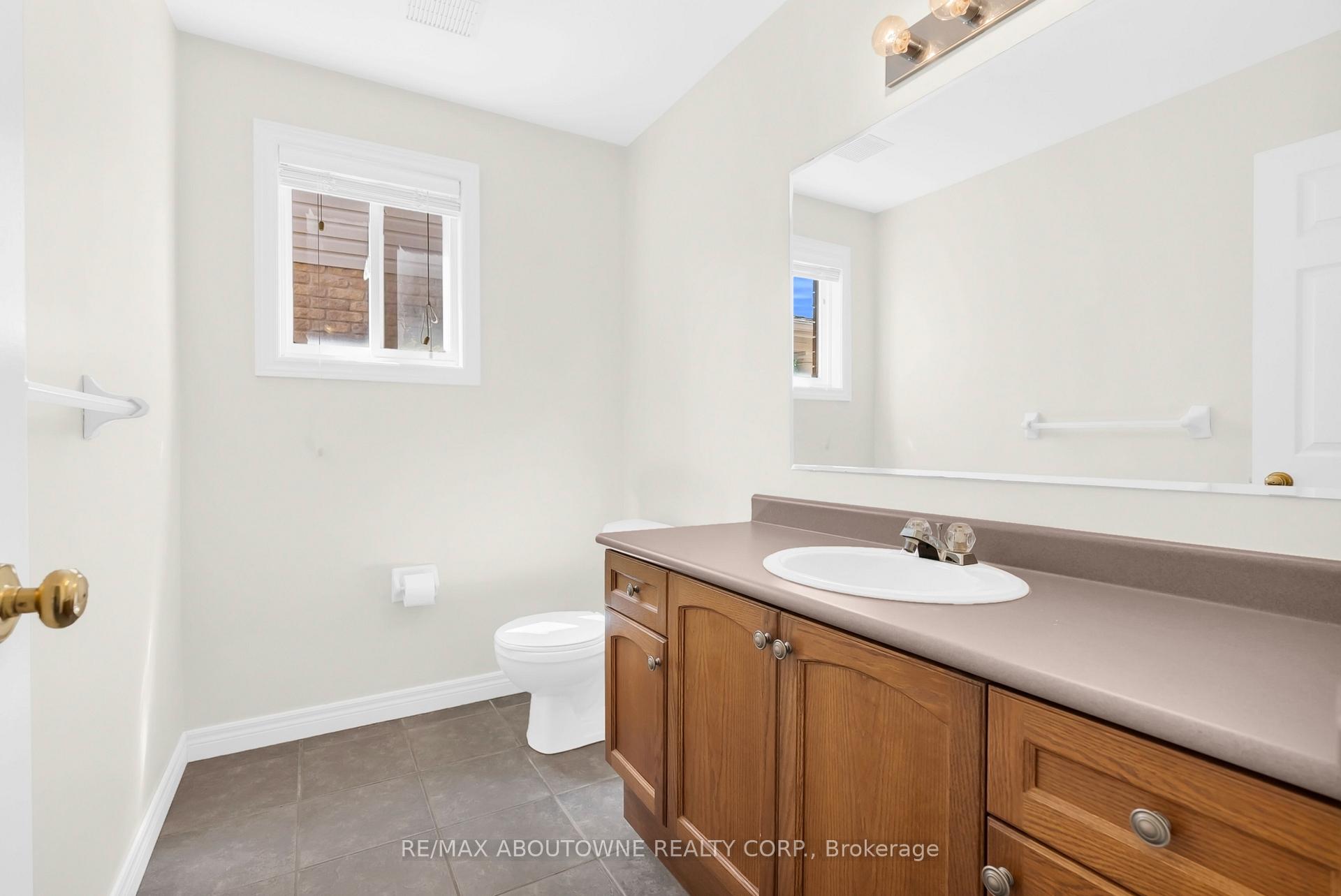 Photo 22 of 18 Haney Drive, Guelph, Pineridge/Westminster Woods — HOMEH