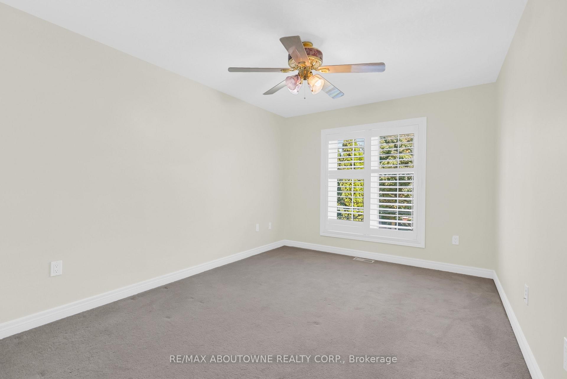 Photo 31 of 18 Haney Drive, Guelph, Pineridge/Westminster Woods — HOMEH