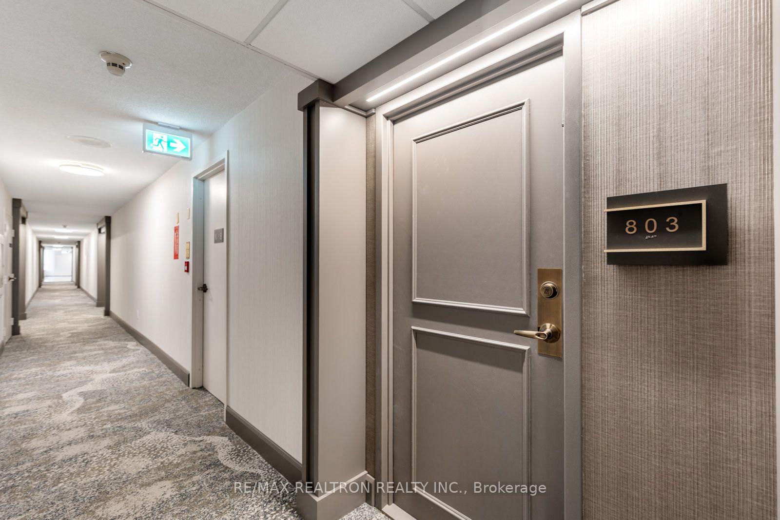 Photo 2 of Unit 803, 7 Townsgate Drive, Vaughan, Crestwood-Springfarm-Yorkhill — HOMEH