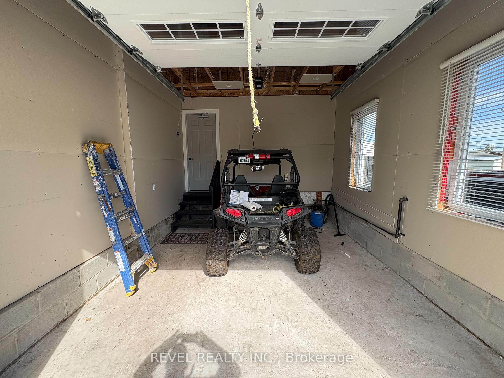 Photo 3 of 294 Chabot Crescent, Mattice-Val Cote, Mattice — HOMEH