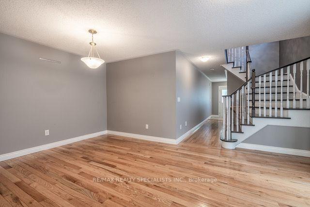 Photo 11 of 3222 Sharp Road, Burlington, Alton — HOMEH