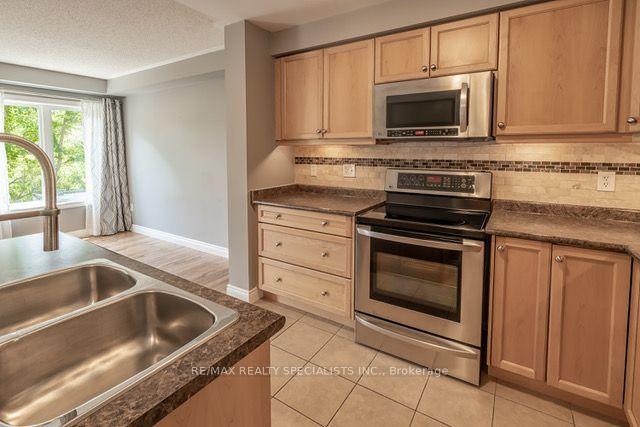 Photo 18 of 3222 Sharp Road, Burlington, Alton — HOMEH