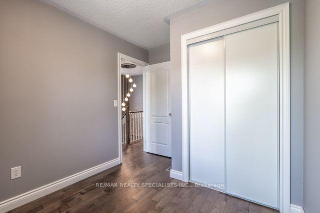 Photo 22 of 3222 Sharp Road, Burlington, Alton — HOMEH