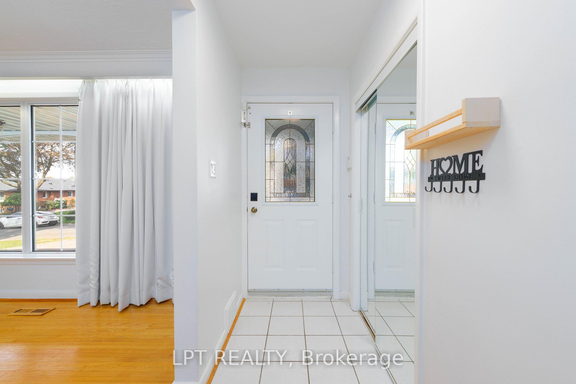 Photo 6 of 67 Woodthorpe Road, North York, Victoria Village — HOMEH