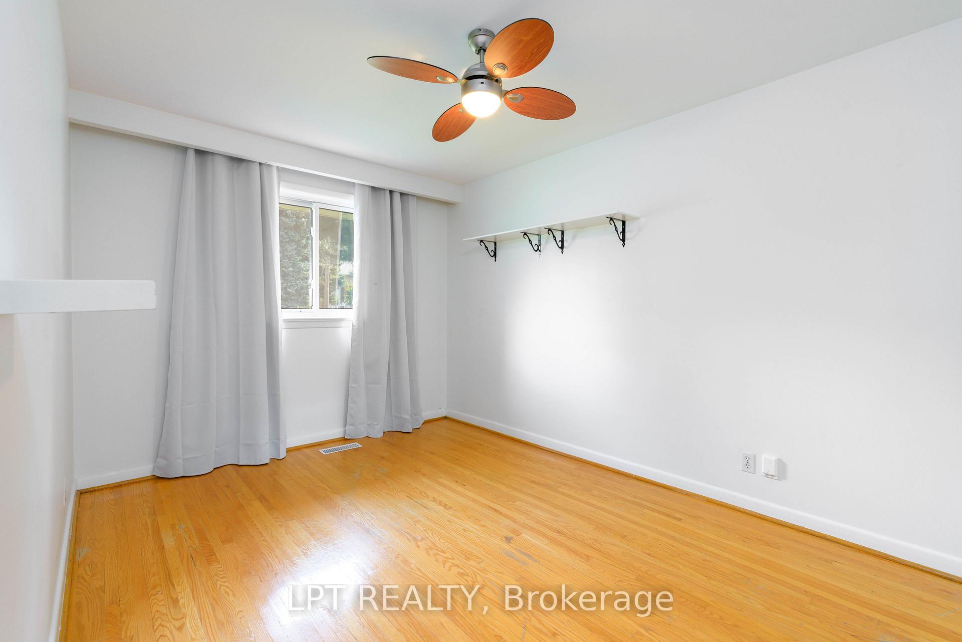 Photo 20 of 67 Woodthorpe Road, North York, Victoria Village — HOMEH
