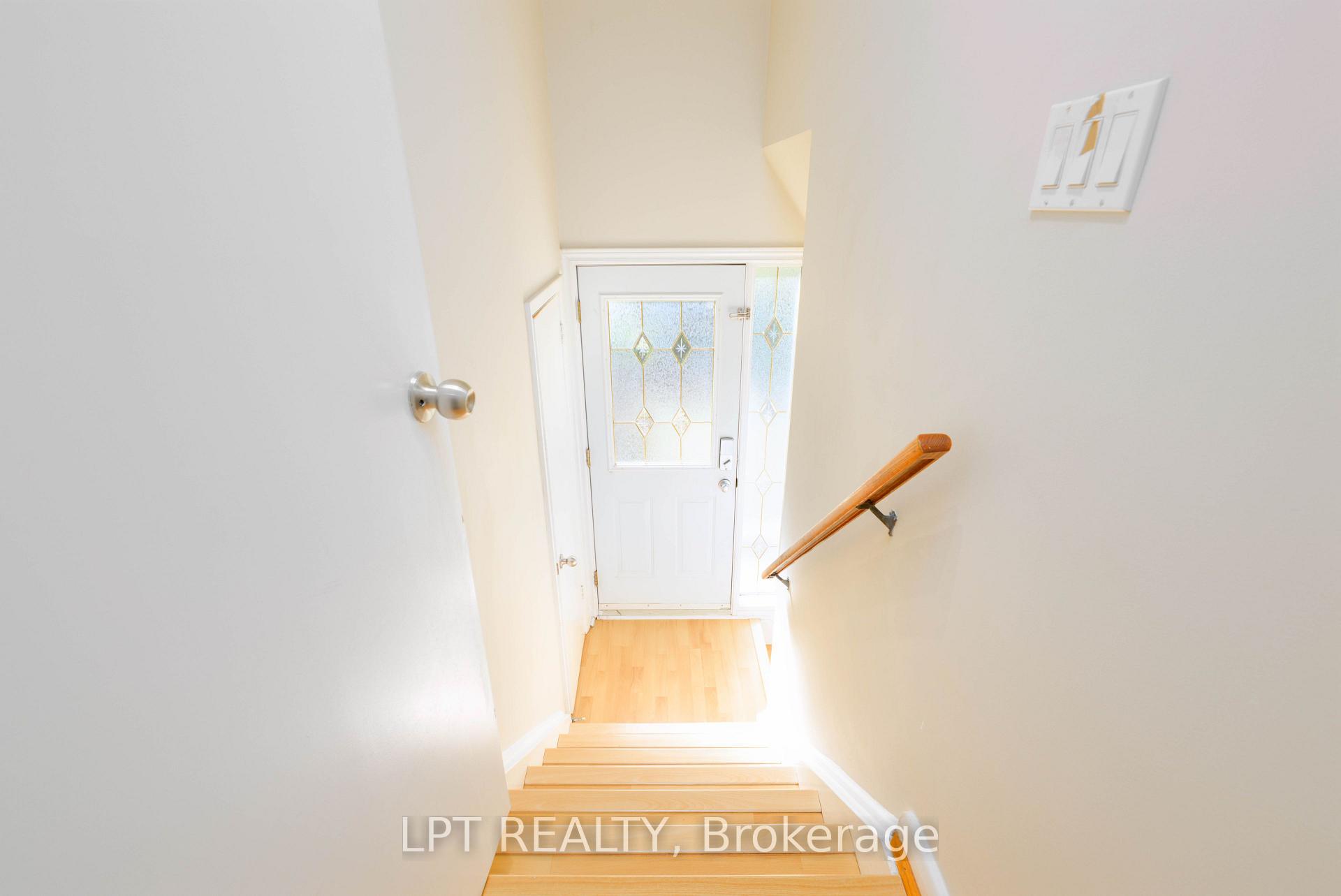 Photo 22 of 67 Woodthorpe Road, North York, Victoria Village — HOMEH