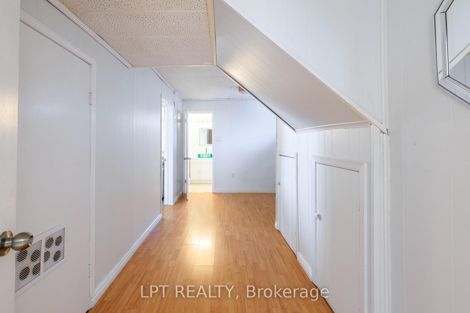 Photo 26 of 67 Woodthorpe Road, North York, Victoria Village — HOMEH