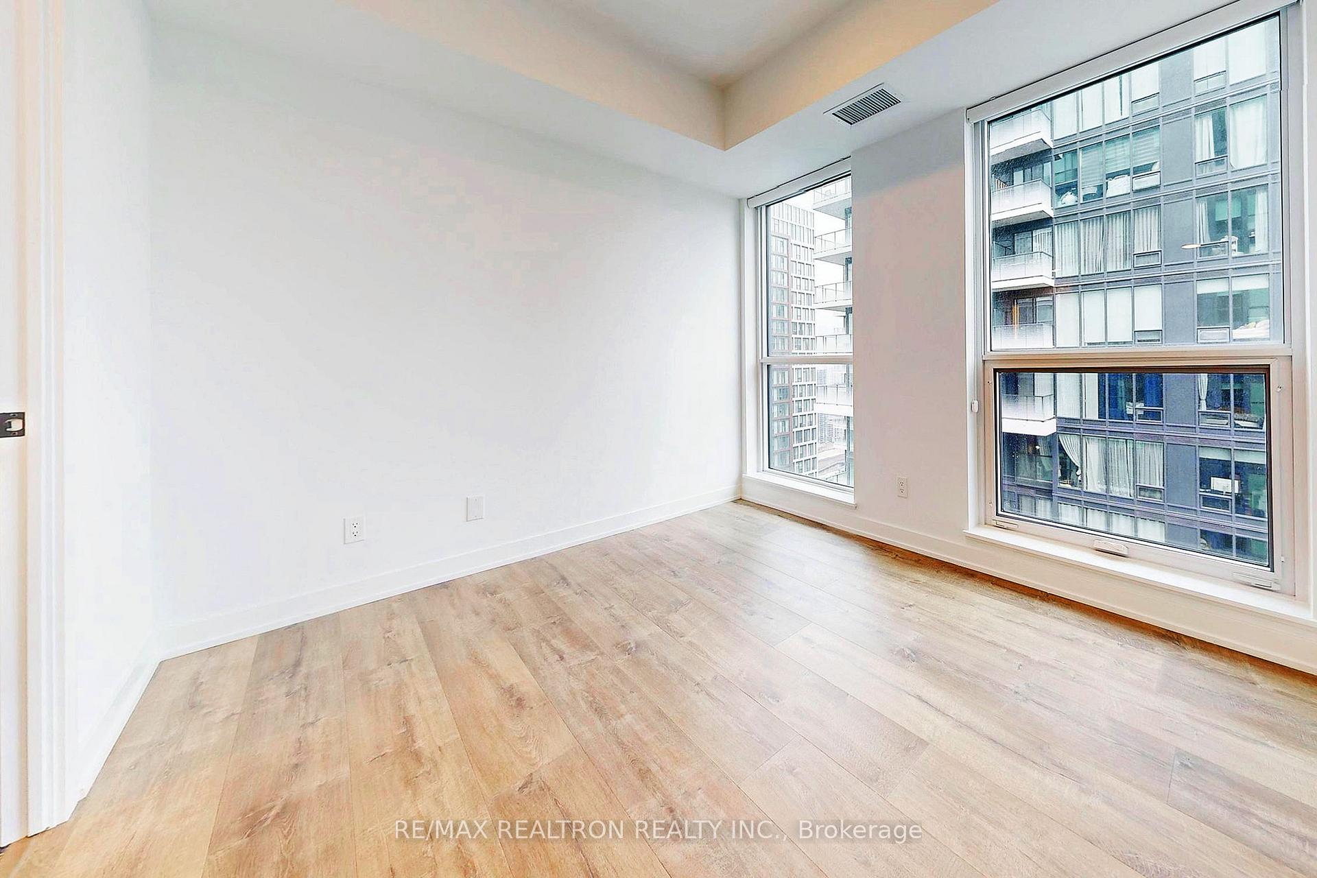 Photo 22 of Unit 4105, 327 King Street W, Toronto, Waterfront Communities — HOMEH