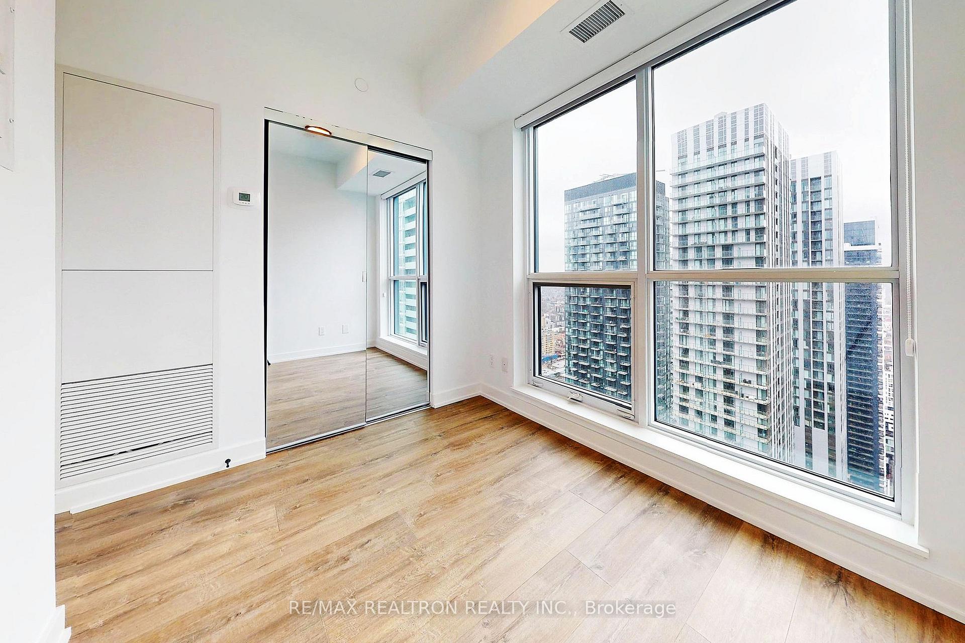 Photo 29 of Unit 4105, 327 King Street W, Toronto, Waterfront Communities — HOMEH