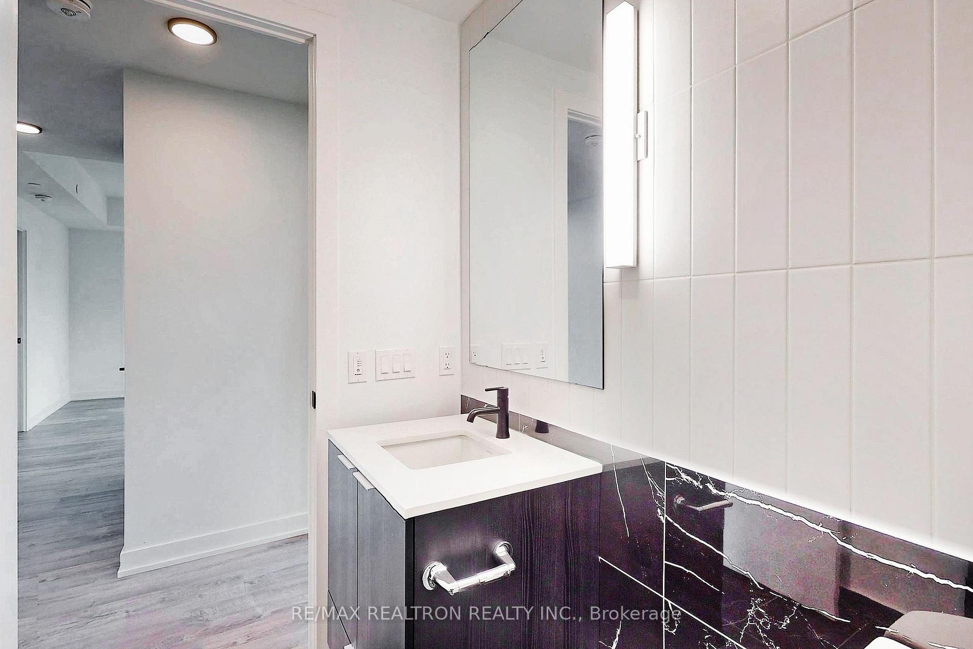 Photo 32 of Unit 4105, 327 King Street W, Toronto, Waterfront Communities — HOMEH
