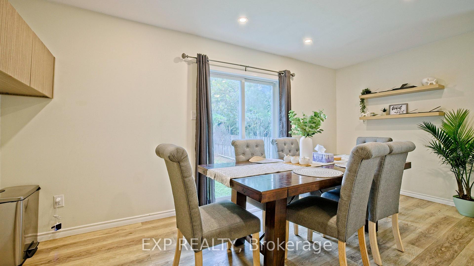 Photo 10 of 410 King William Street, Hamilton, Landsdale — HOMEH