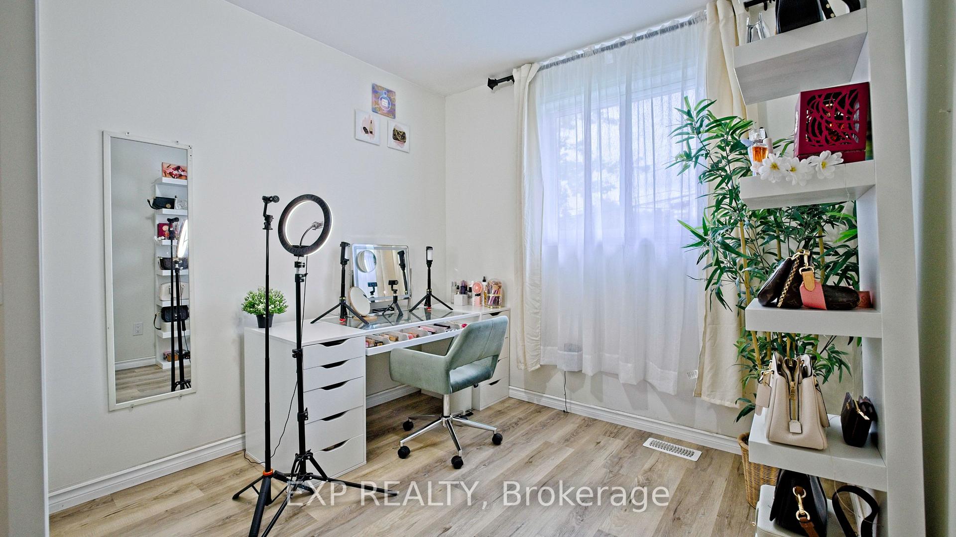 Photo 25 of 410 King William Street, Hamilton, Landsdale — HOMEH