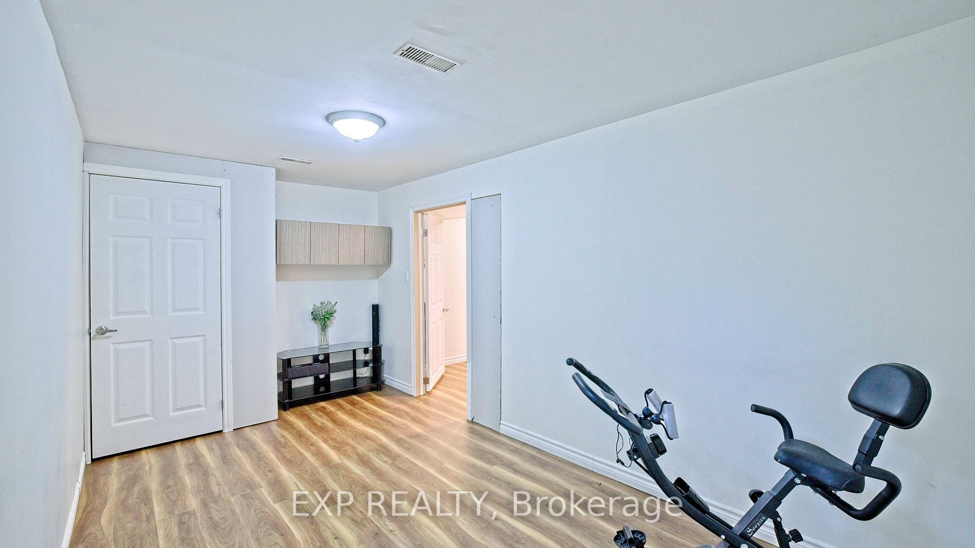 Photo 32 of 410 King William Street, Hamilton, Landsdale — HOMEH