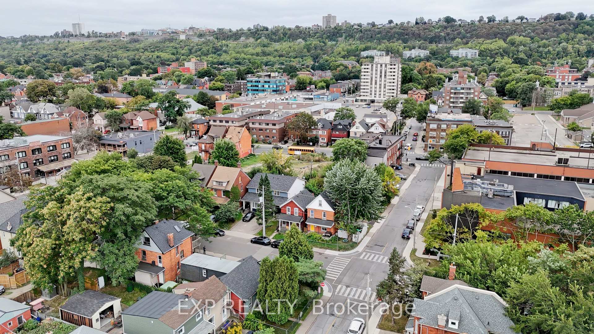Photo 39 of 410 King William Street, Hamilton, Landsdale — HOMEH