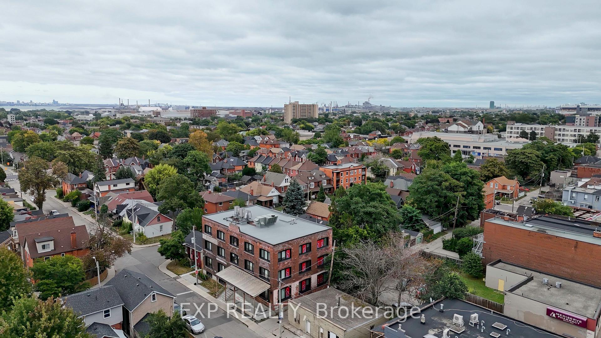 Photo 40 of 410 King William Street, Hamilton, Landsdale — HOMEH
