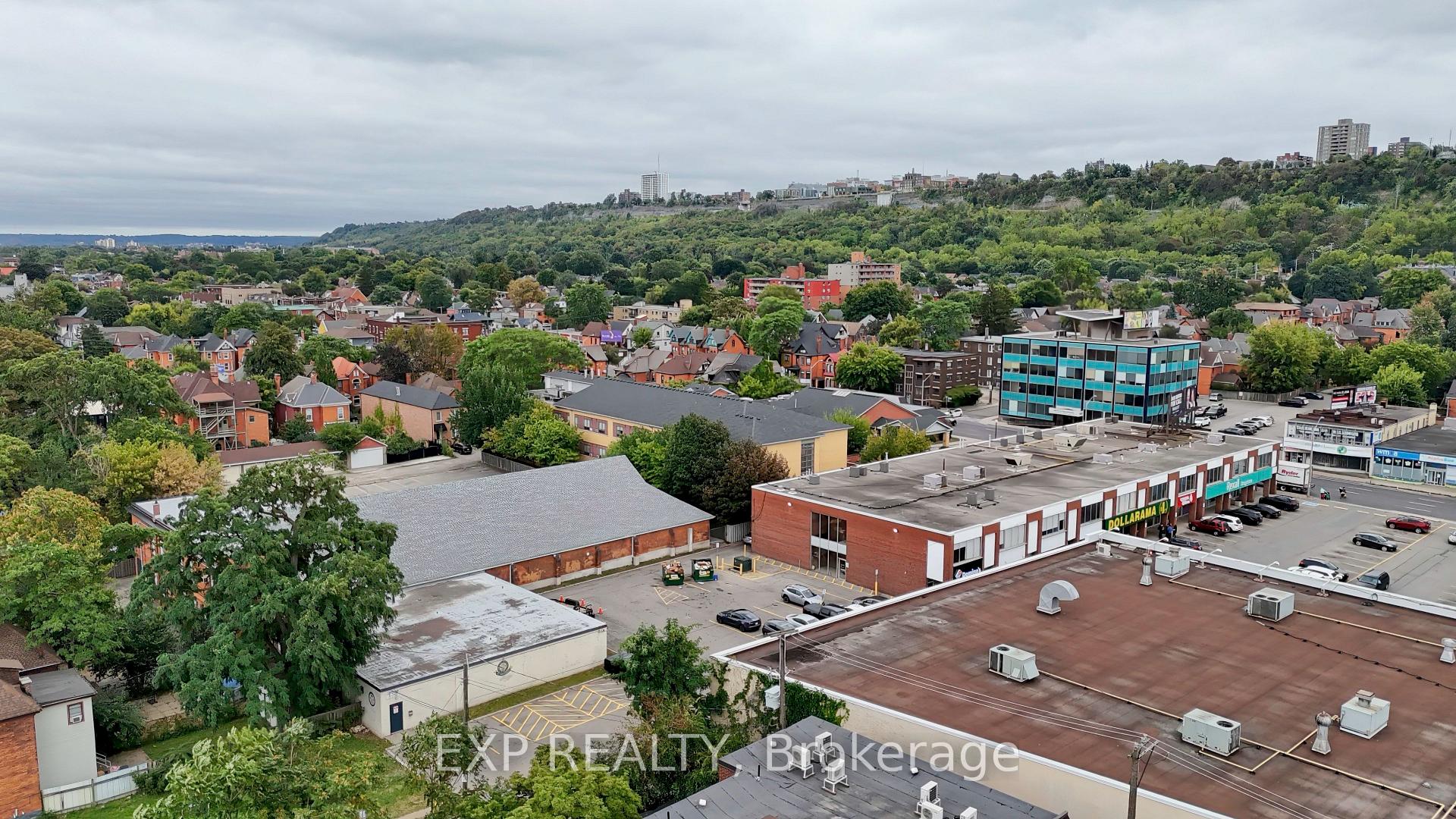 Photo 42 of 410 King William Street, Hamilton, Landsdale — HOMEH