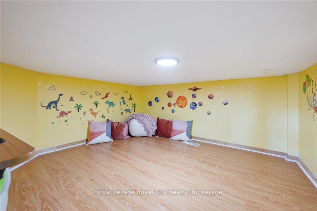 Photo 21 of 47 McCurdy Road, Guelph, Kortright West — HOMEH