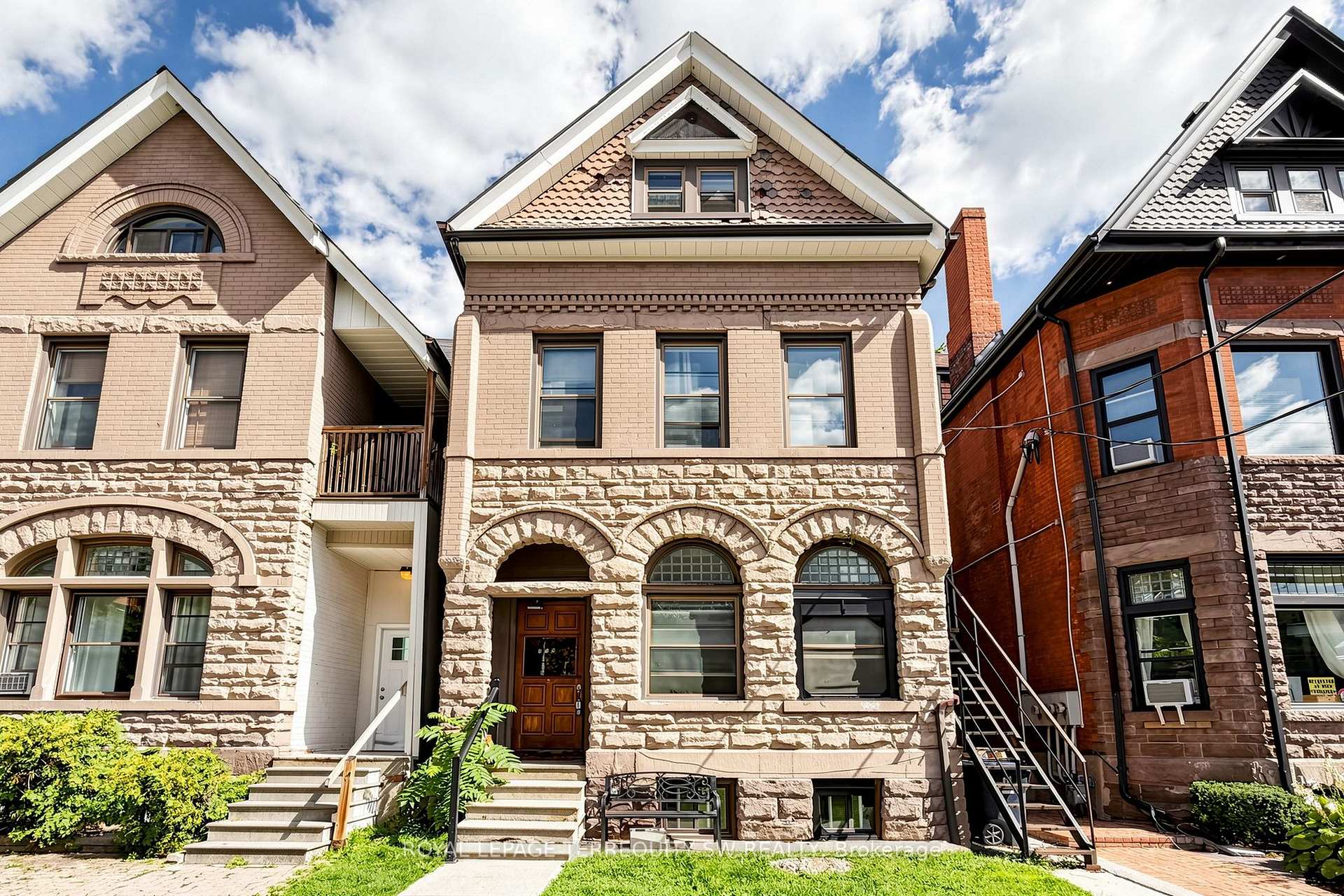 Photo 1 of Unit 1, 115 Madison Avenue, Toronto, The Annex — HOMEH