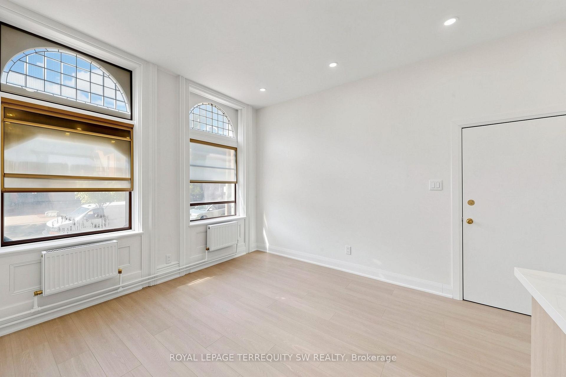 Photo 4 of Unit 1, 115 Madison Avenue, Toronto, The Annex — HOMEH