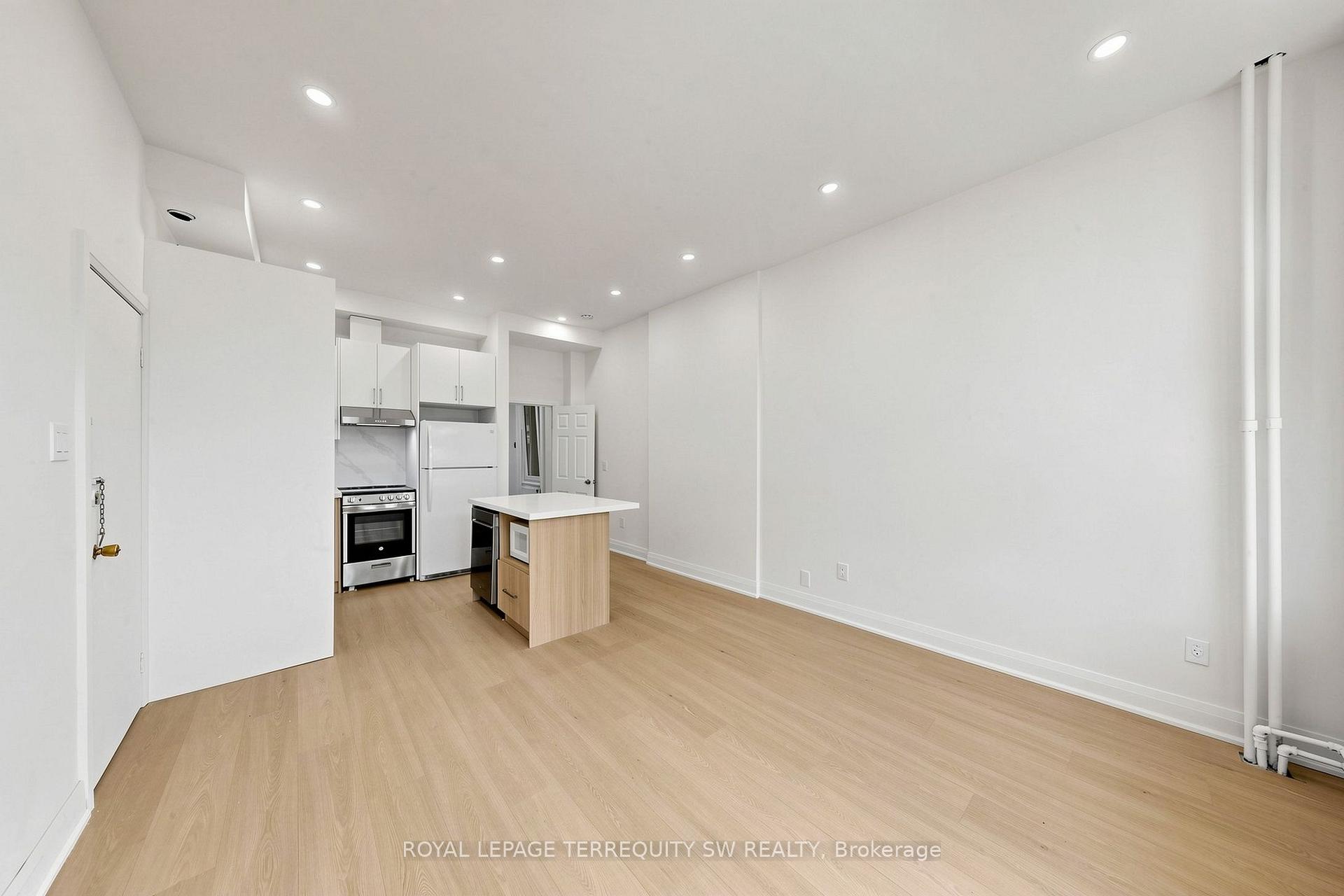 Photo 5 of Unit 1, 115 Madison Avenue, Toronto, The Annex — HOMEH