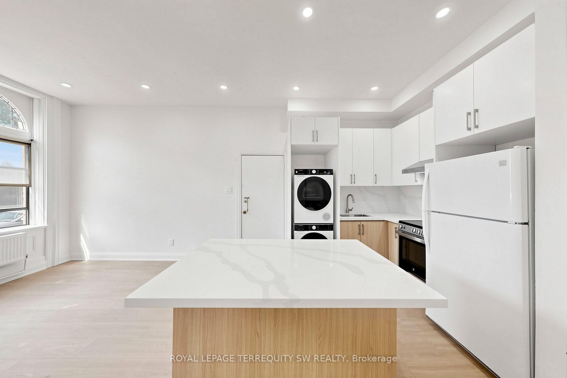 Photo 8 of Unit 1, 115 Madison Avenue, Toronto, The Annex — HOMEH