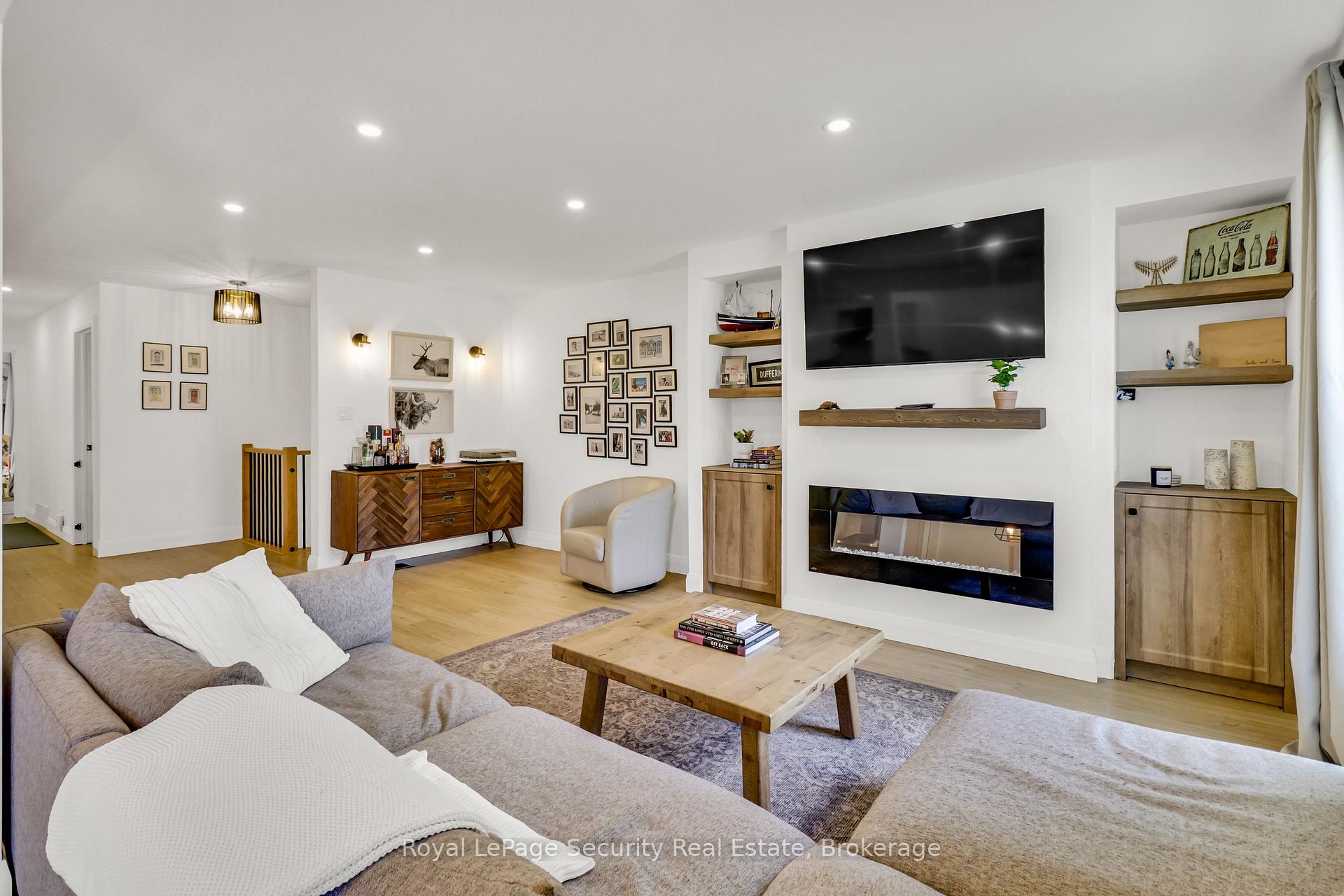 Photo 7 of 1045 Lebanon Drive, Innisfil, Alcona — HOMEH