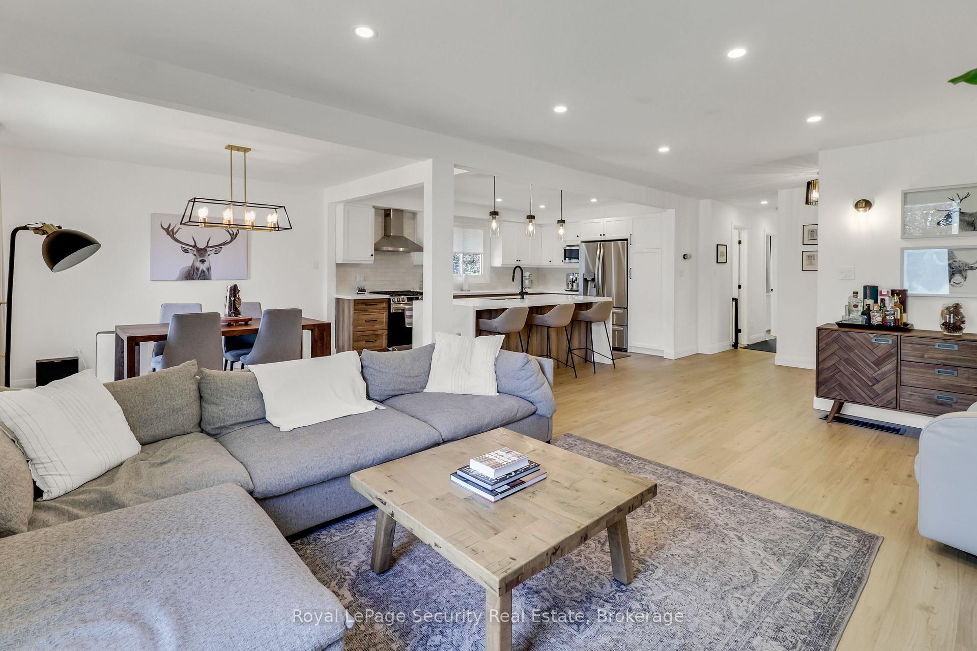 Photo 11 of 1045 Lebanon Drive, Innisfil, Alcona — HOMEH