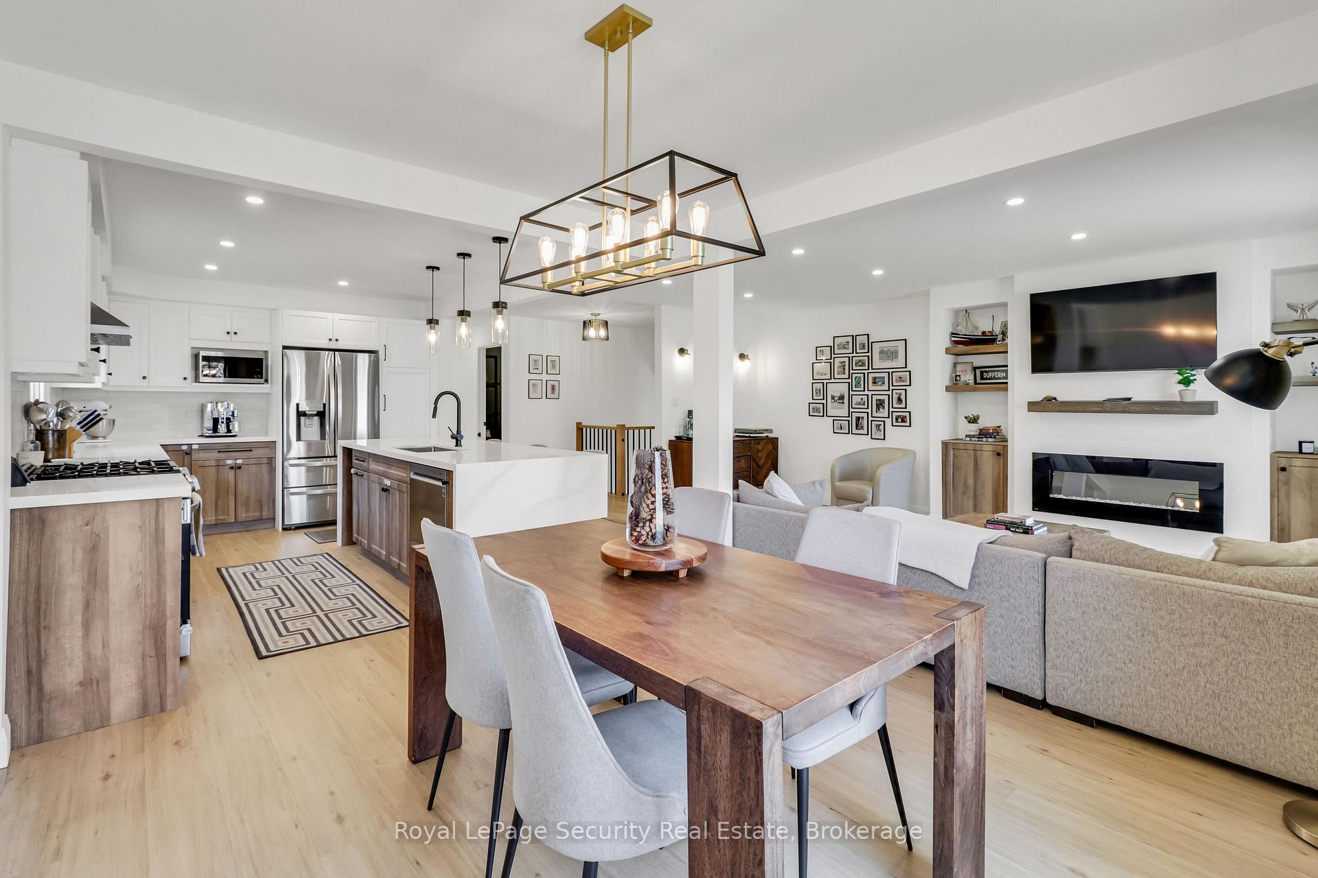 Photo 12 of 1045 Lebanon Drive, Innisfil, Alcona — HOMEH