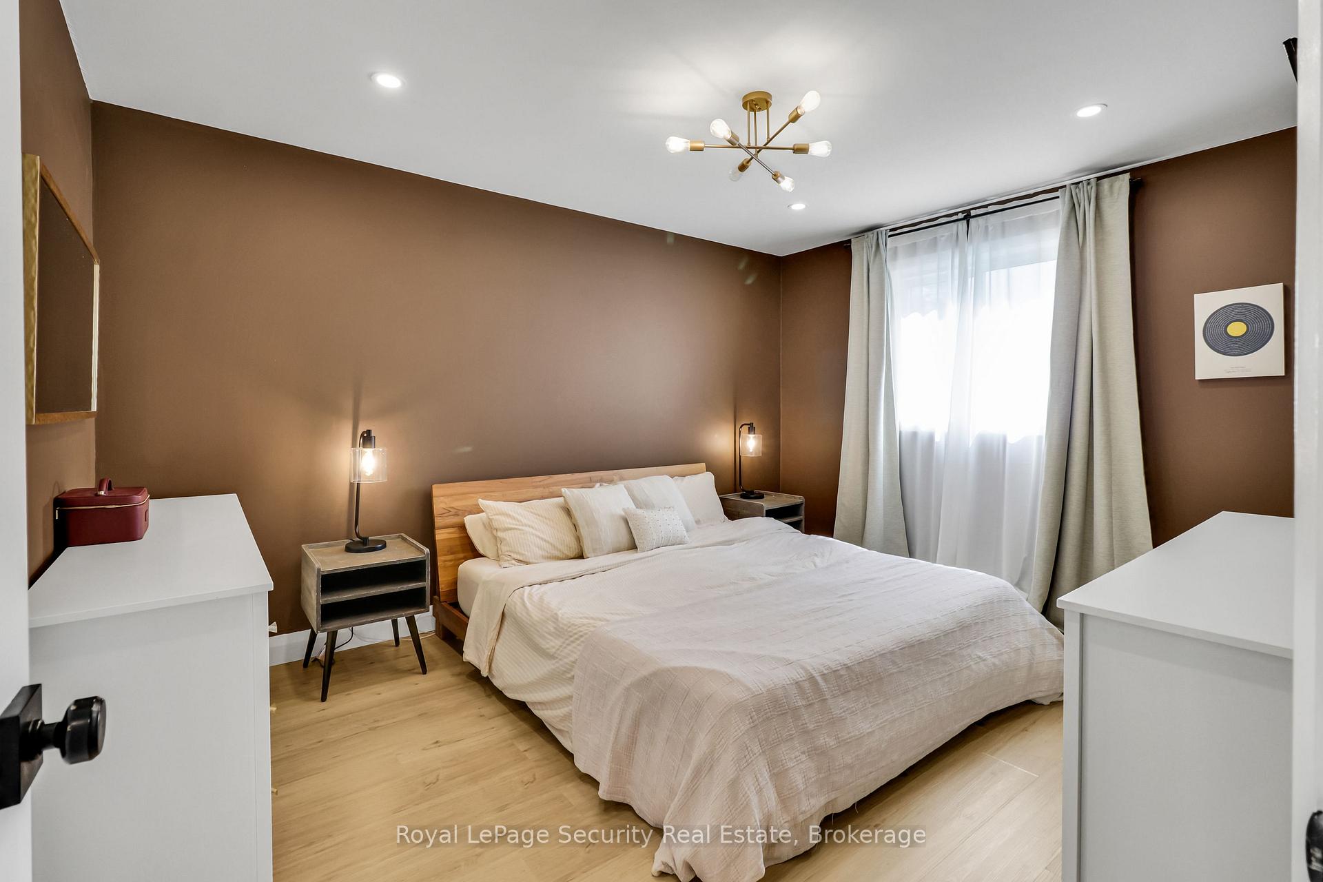 Photo 23 of 1045 Lebanon Drive, Innisfil, Alcona — HOMEH