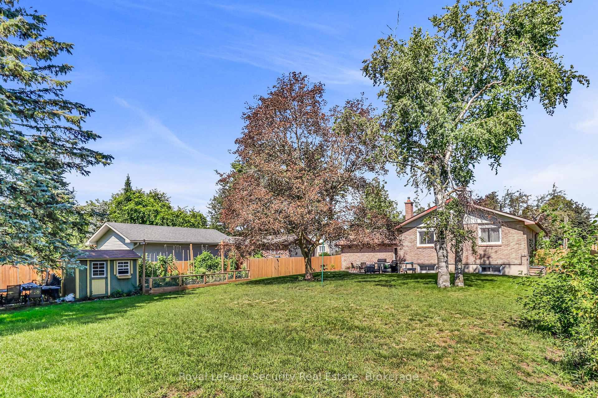 Photo 41 of 1045 Lebanon Drive, Innisfil, Alcona — HOMEH