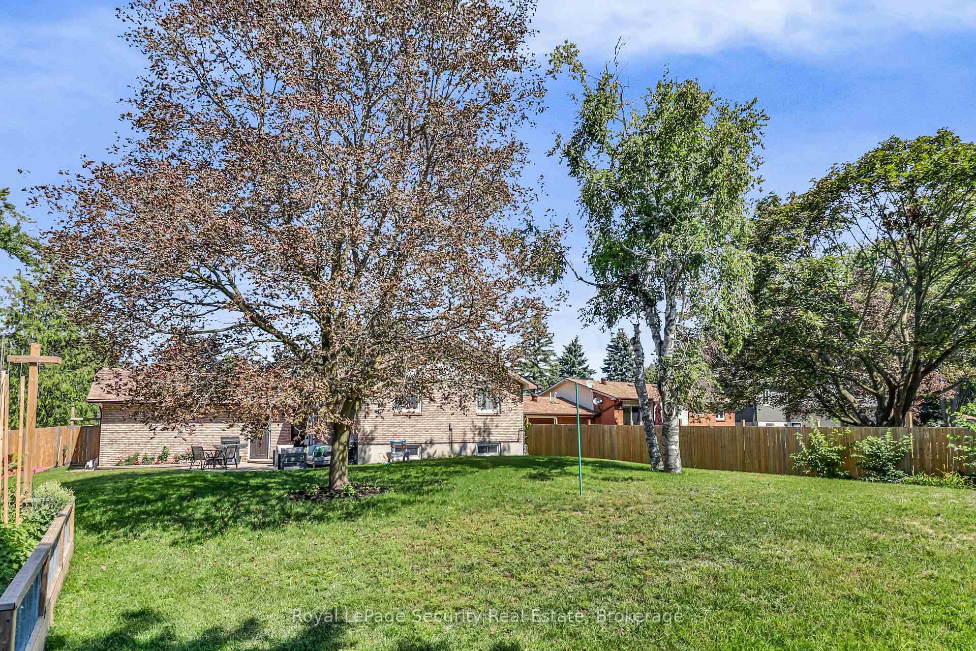 Photo 42 of 1045 Lebanon Drive, Innisfil, Alcona — HOMEH