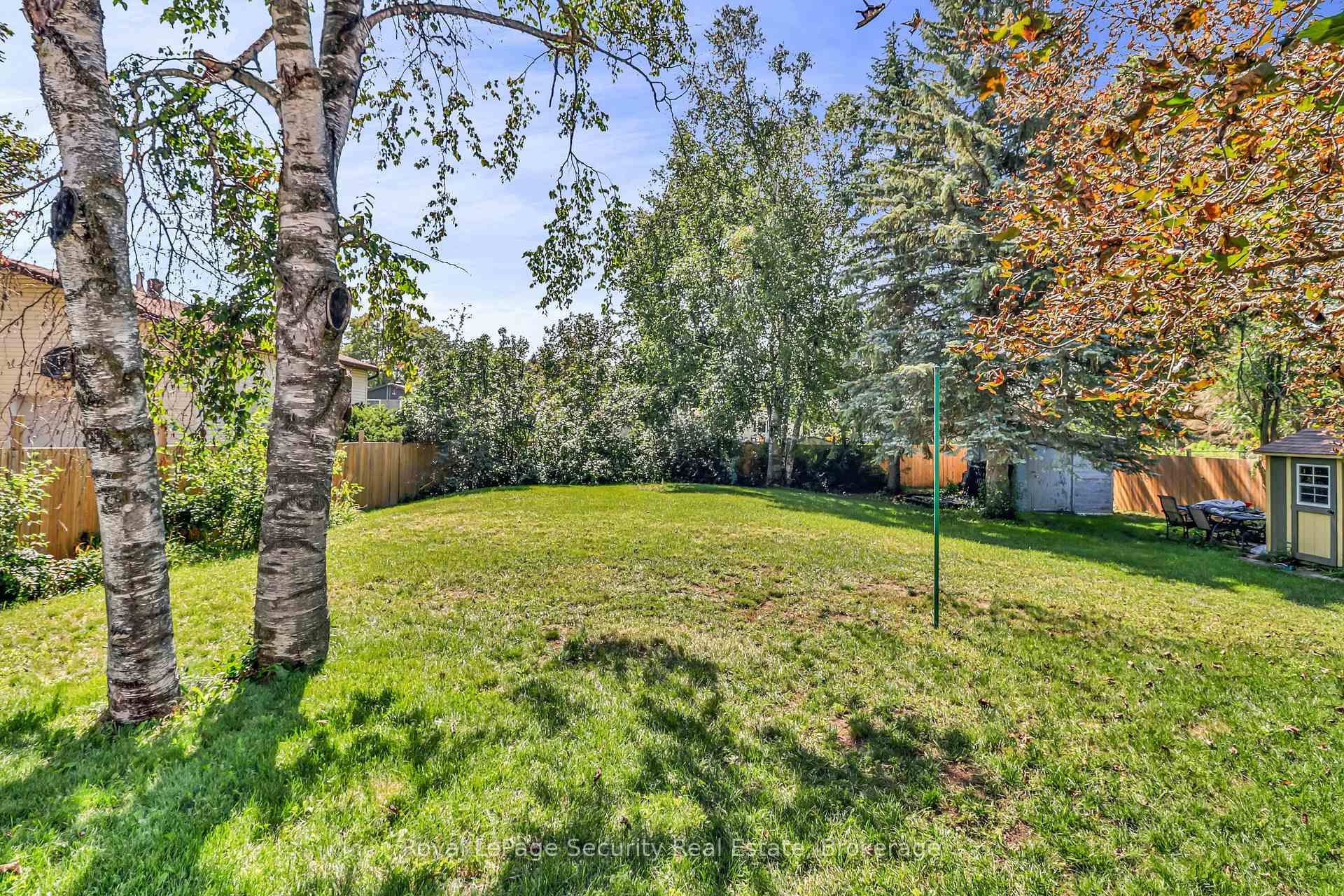 Photo 43 of 1045 Lebanon Drive, Innisfil, Alcona — HOMEH